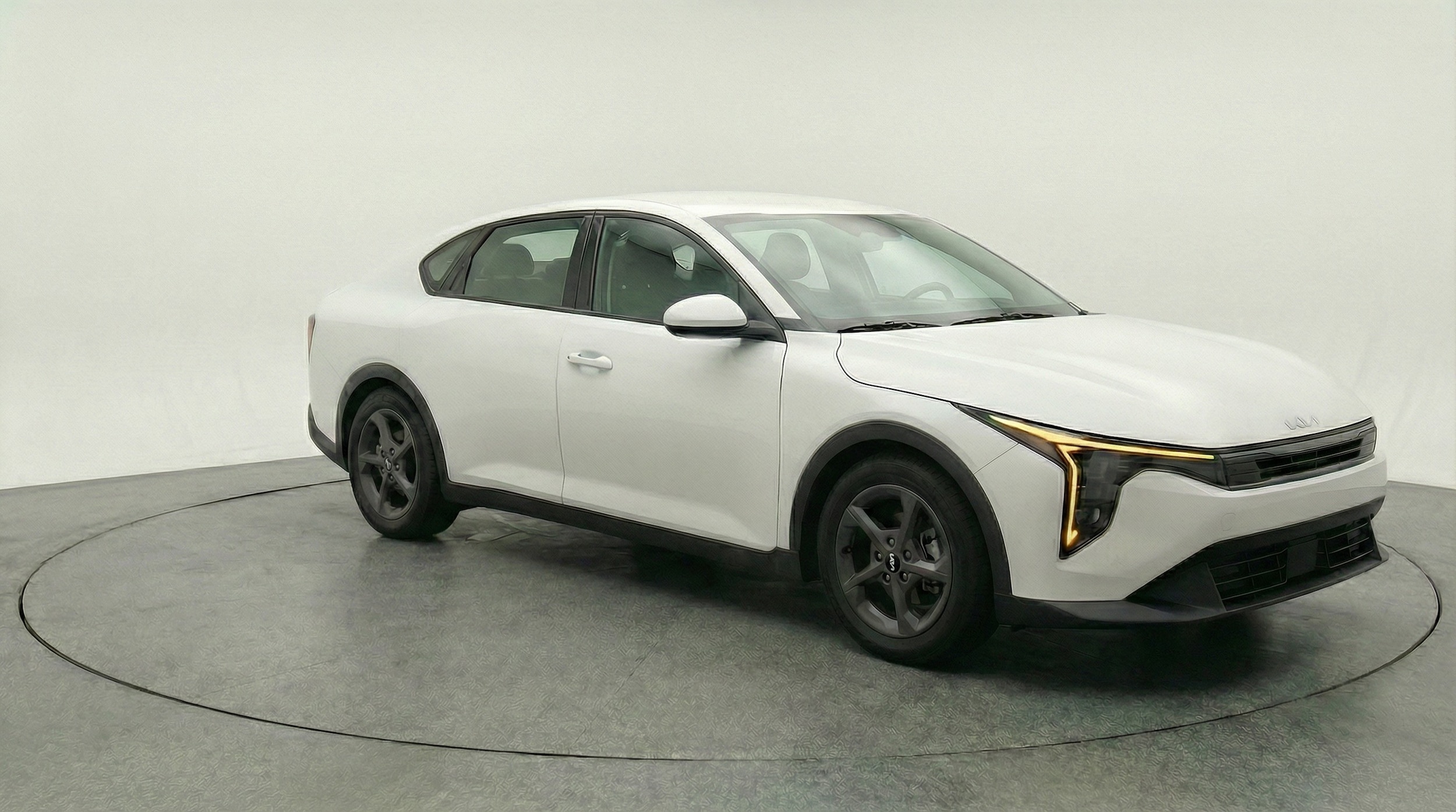 Thumbnail: 2025 Kia K4 - 1