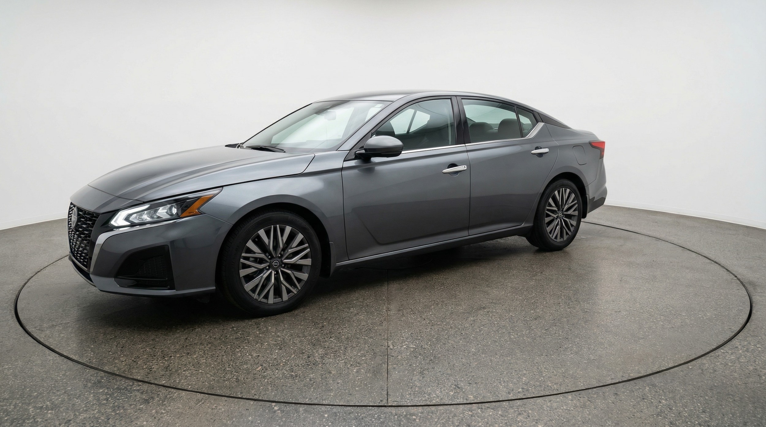 Thumbnail: 2025 Nissan Altima - 3