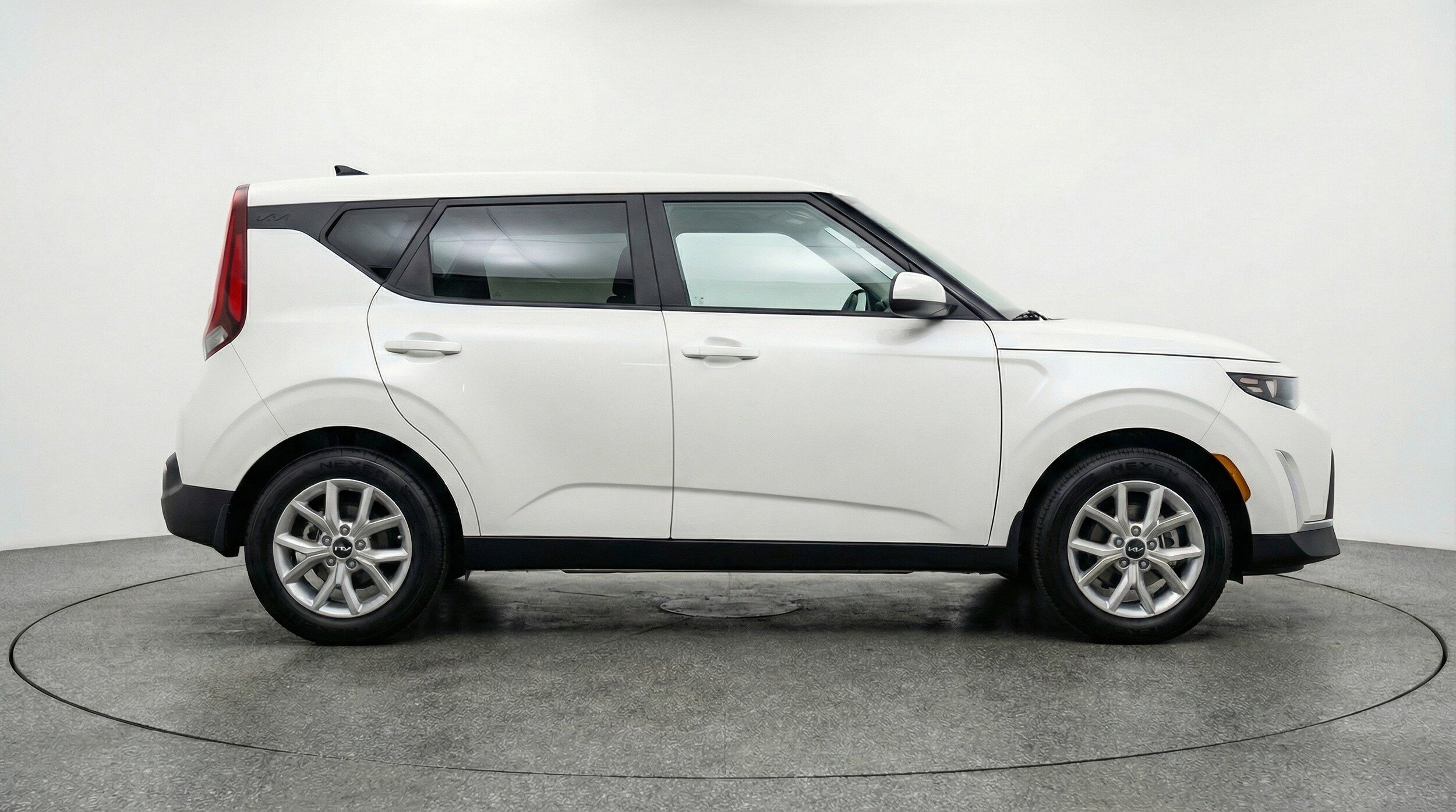 Thumbnail: 2025 Kia Soul - 11