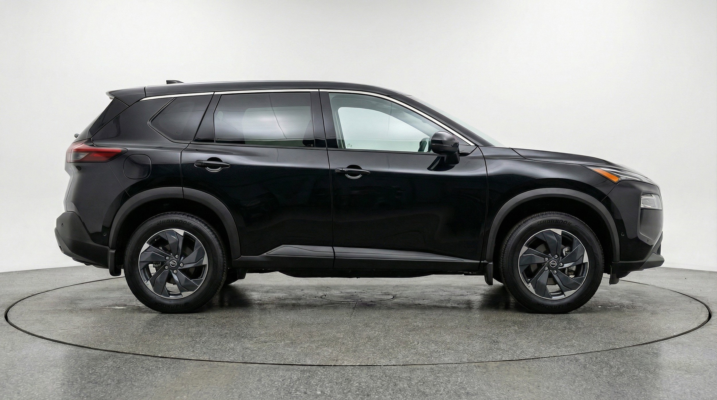 Thumbnail: 2025 Nissan Rogue - 11