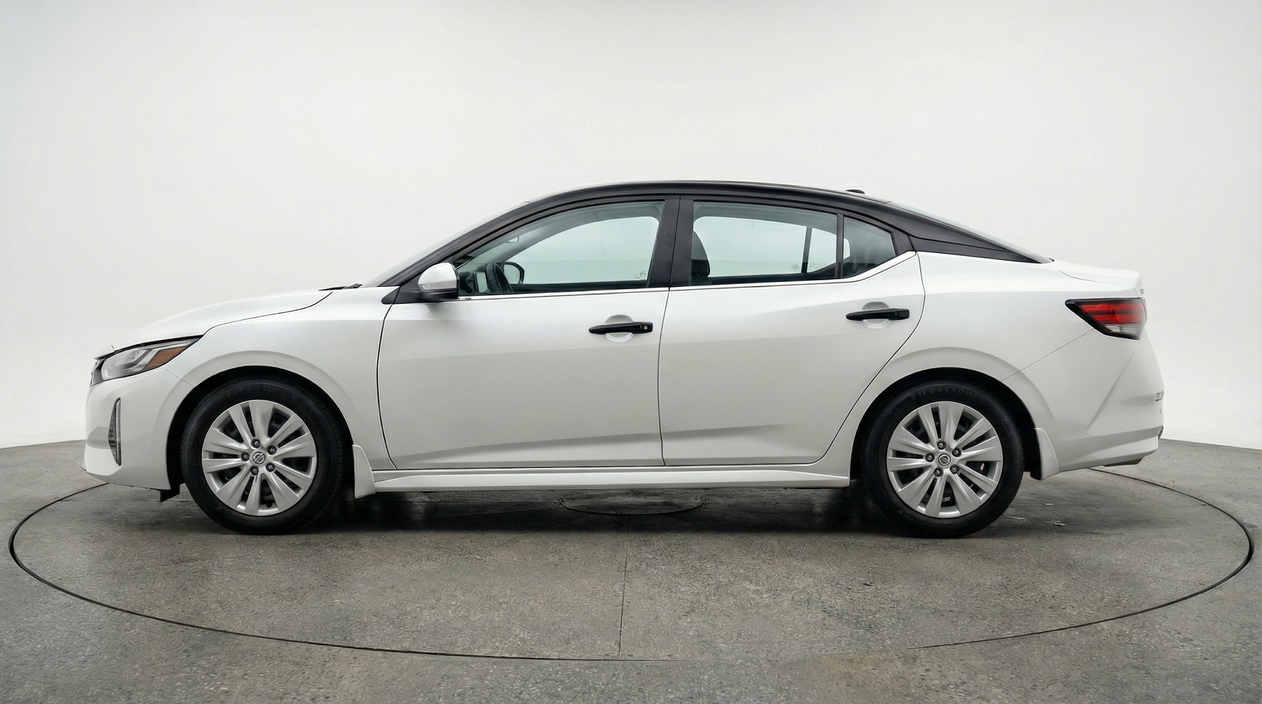 Thumbnail: 2025 Nissan Sentra - 4