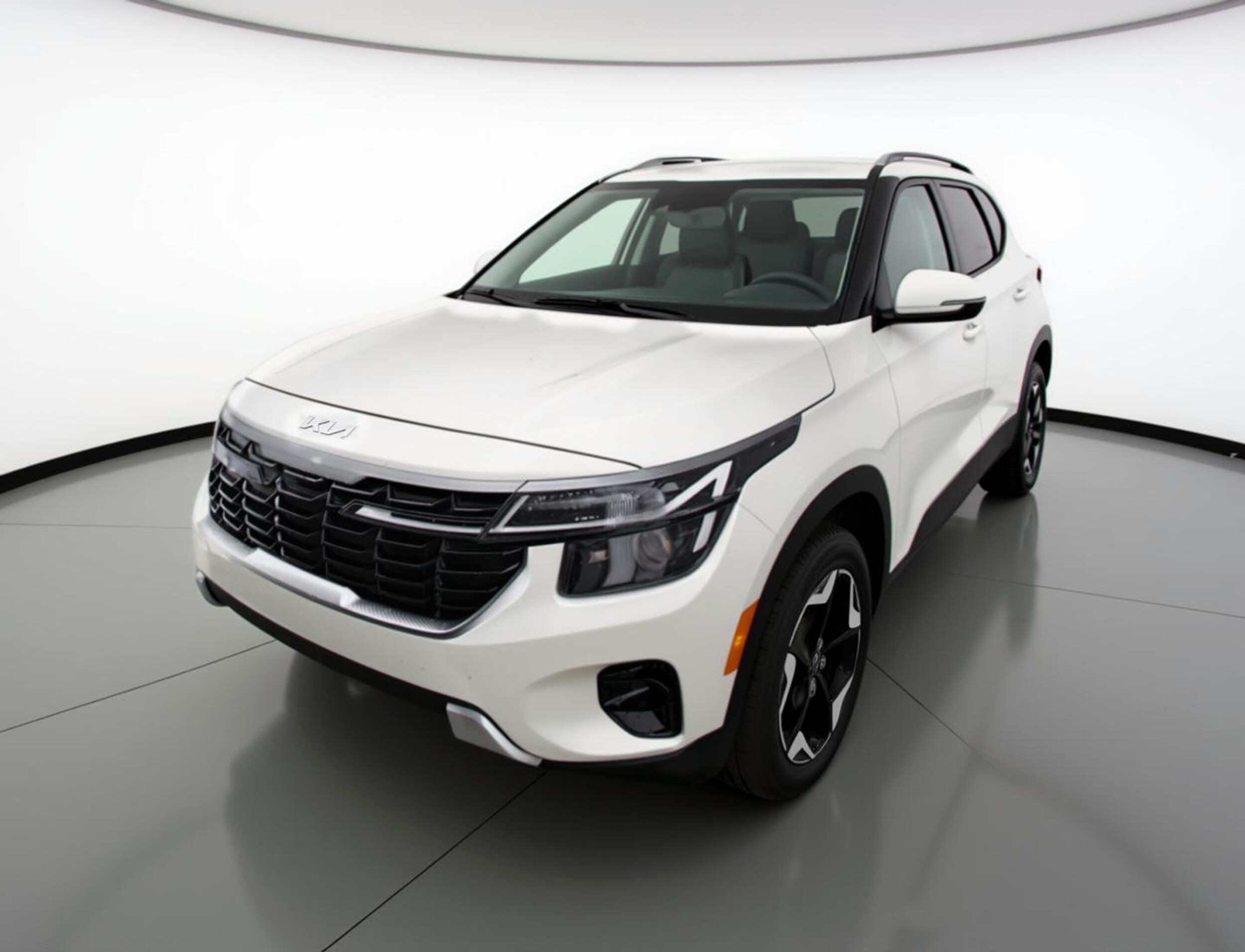 Thumbnail: 2025 Kia Seltos - 3