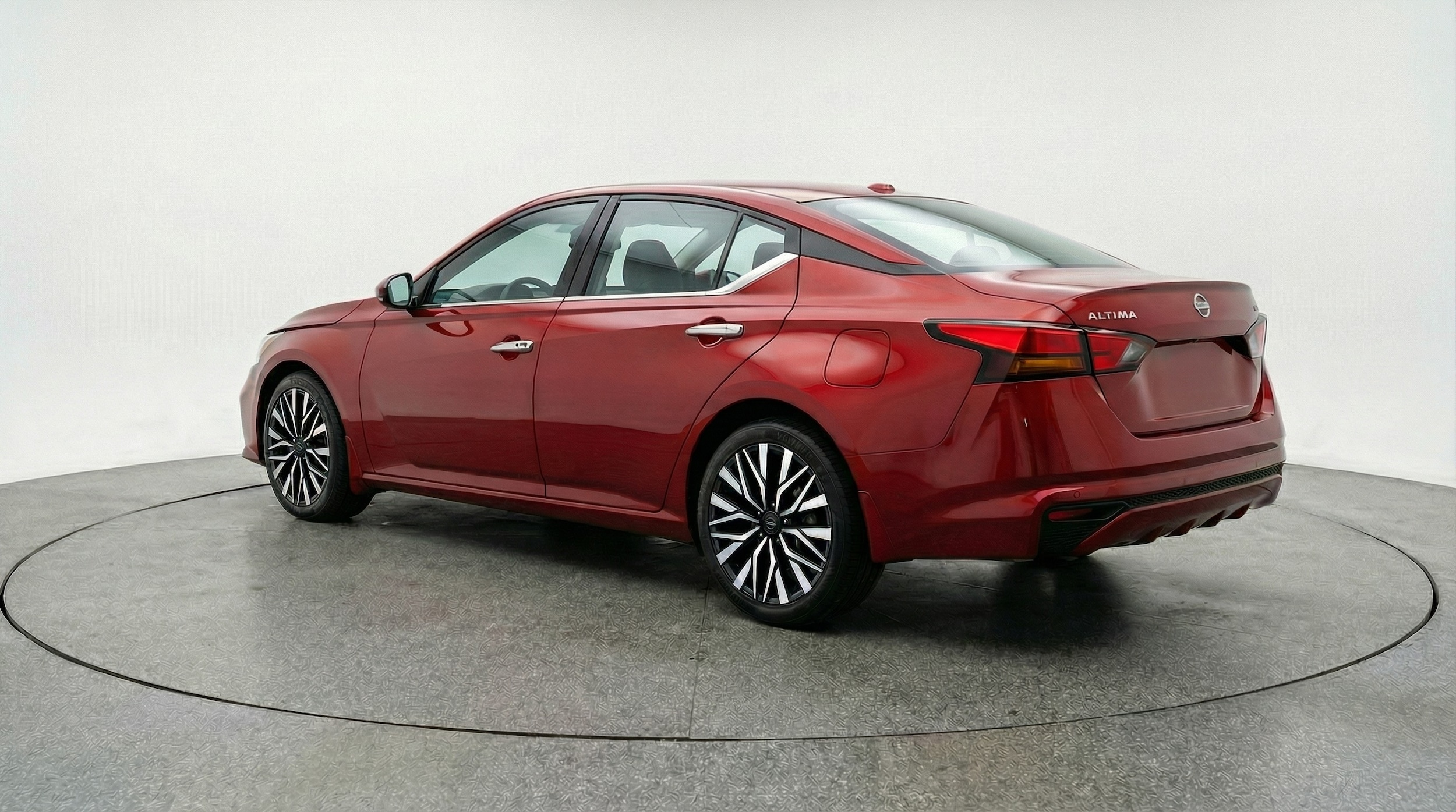 Thumbnail: 2025 Nissan Altima - 5