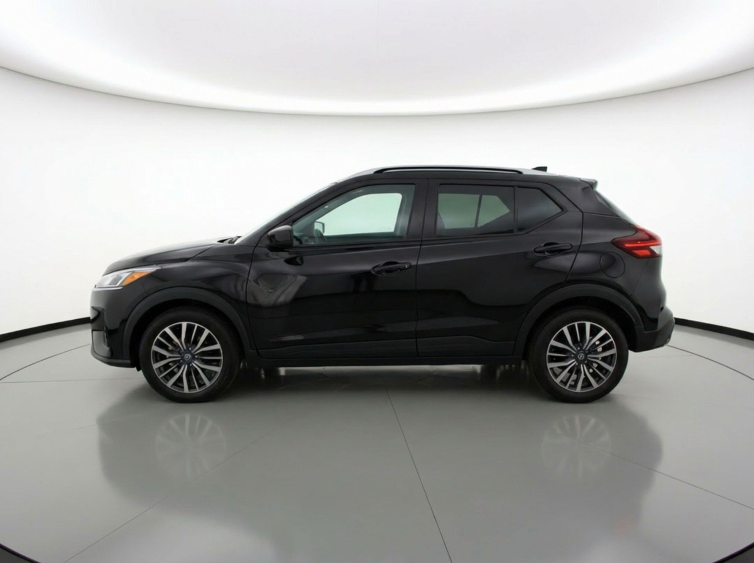 Thumbnail: 2024 Nissan Kicks - 5