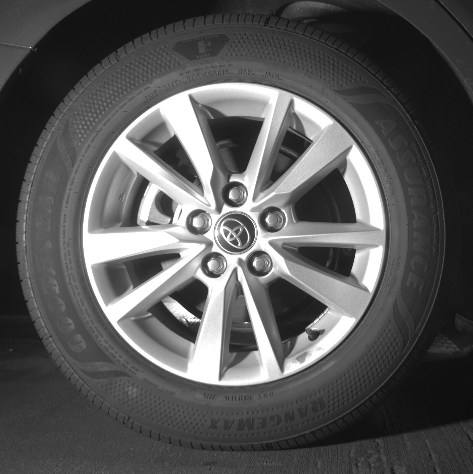 Thumbnail: 2025 Toyota Camry - 12