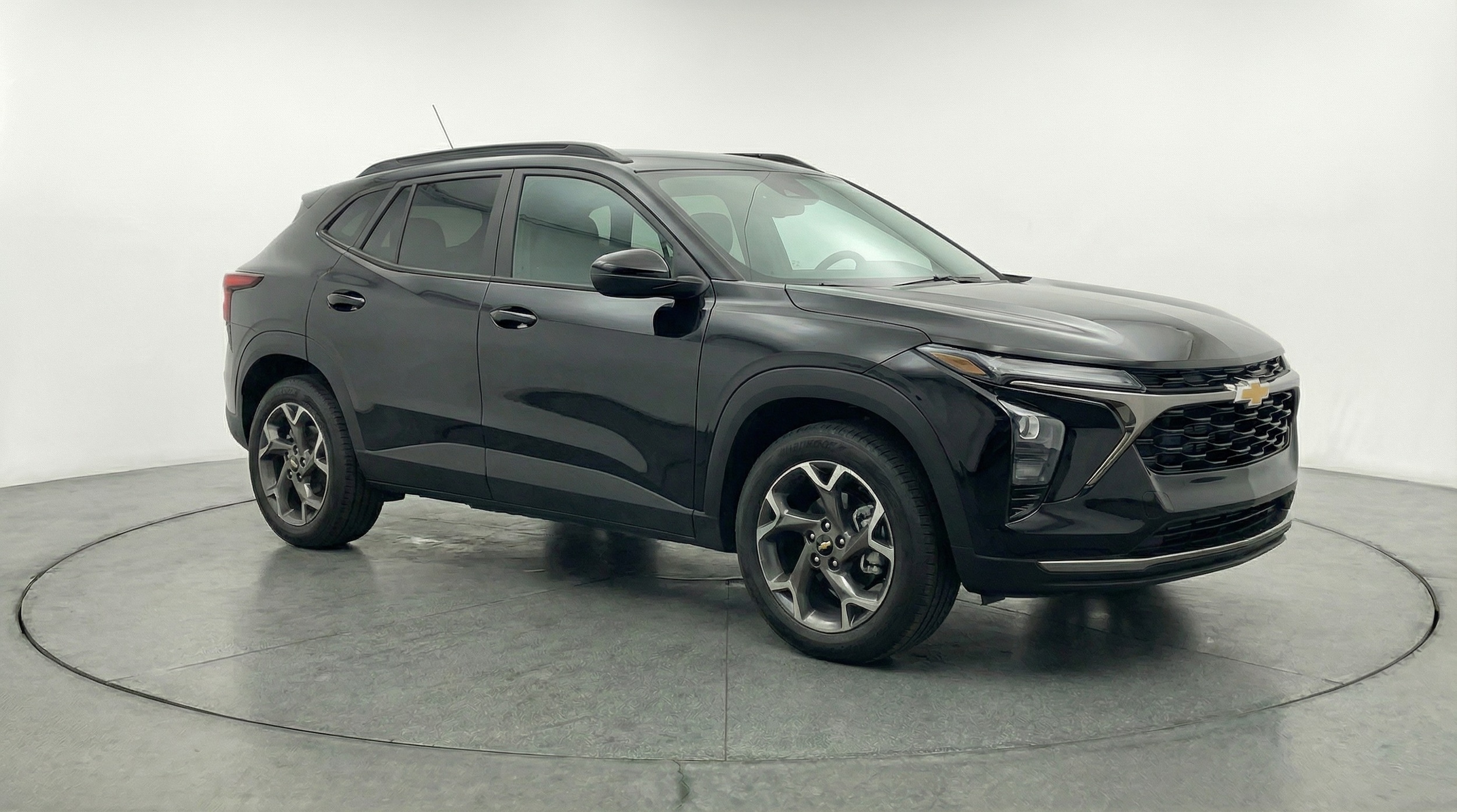 Thumbnail: 2025 Chevrolet Trax - 1