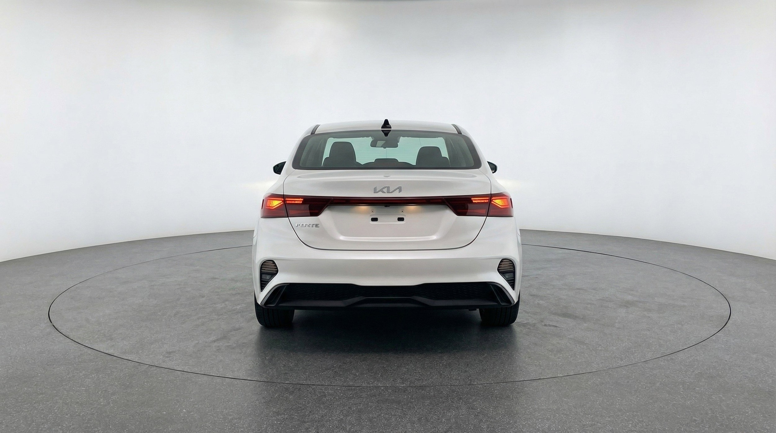 Thumbnail: 2024 Kia Forte - 7