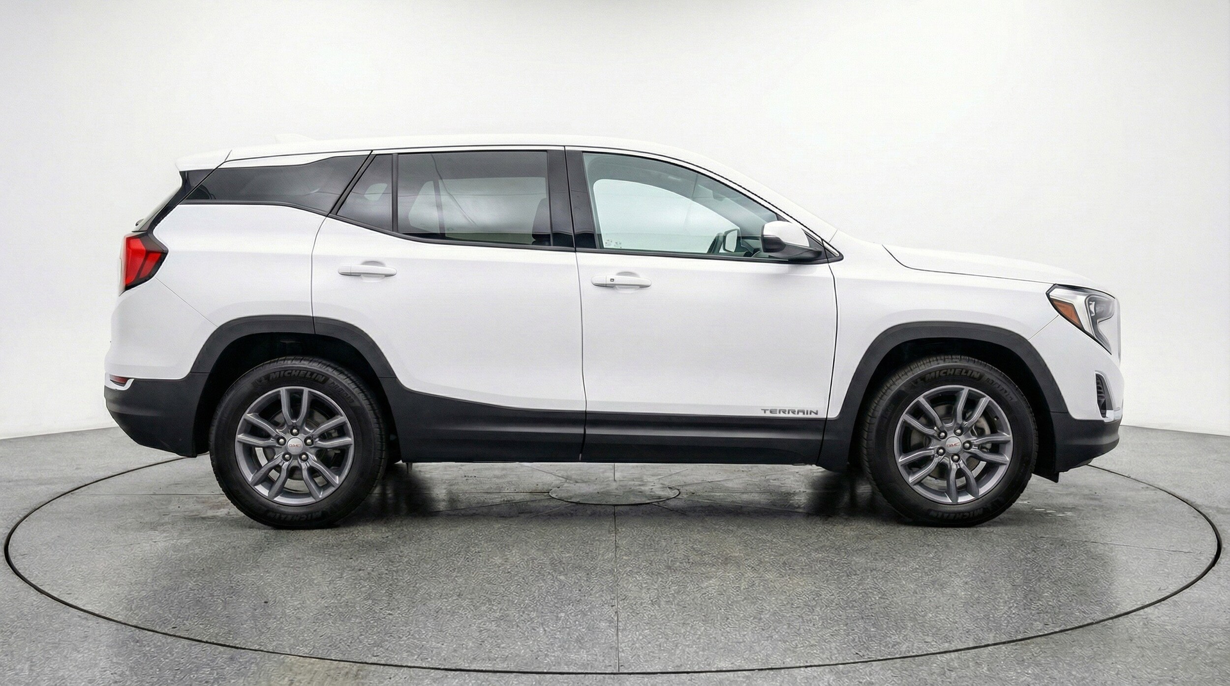 Thumbnail: 2024 GMC Terrain - 11