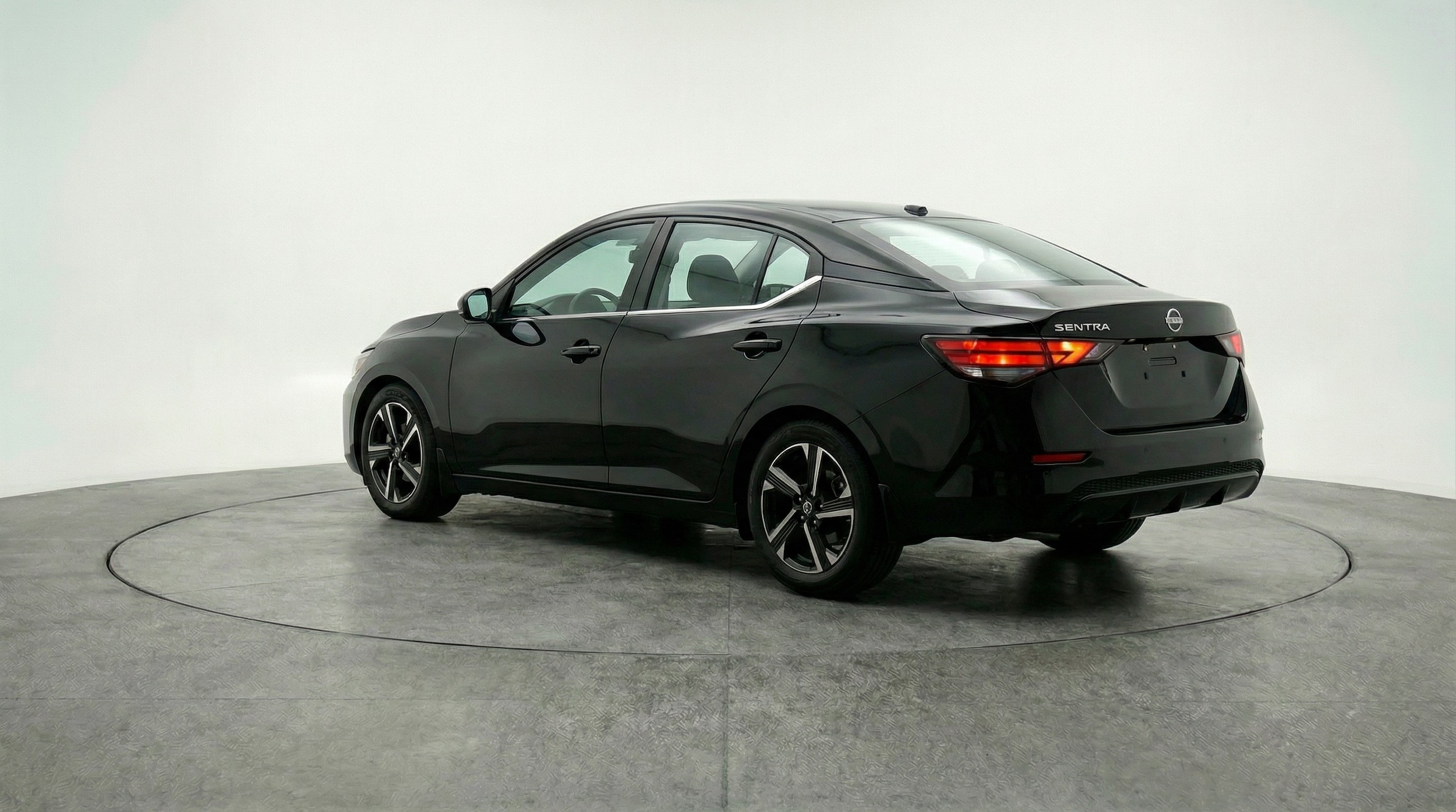 Thumbnail: 2025 Nissan Sentra - 5