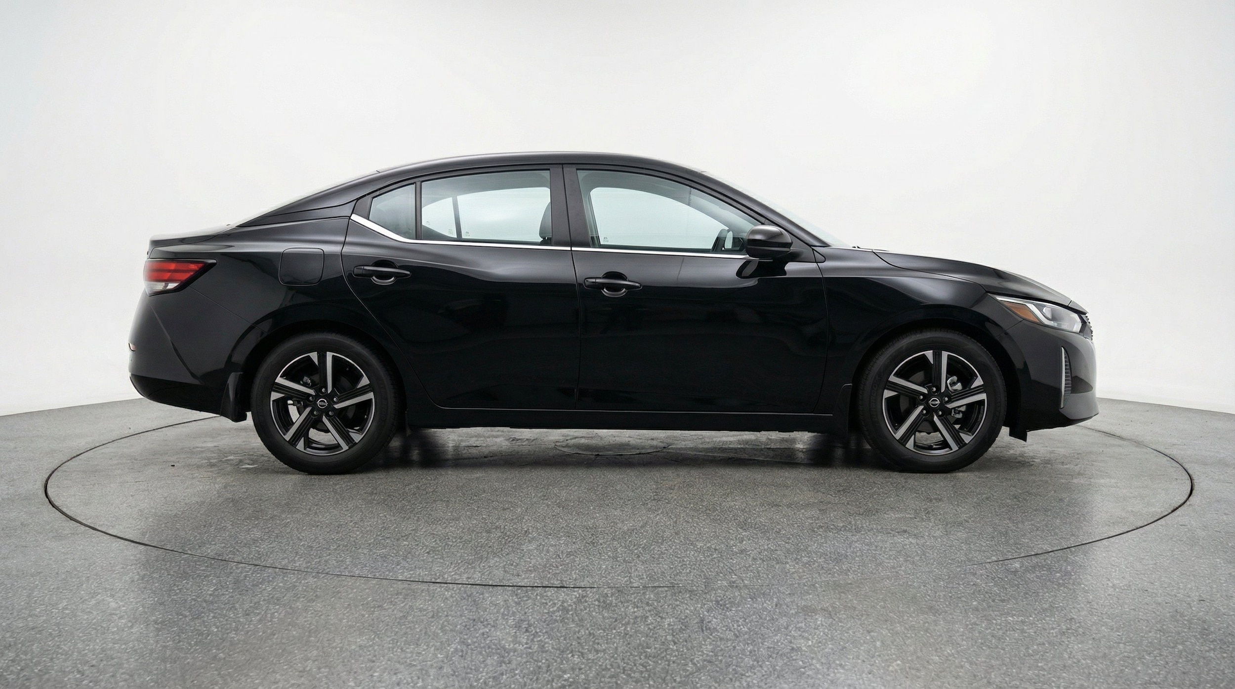 Thumbnail: 2025 Nissan Sentra - 11