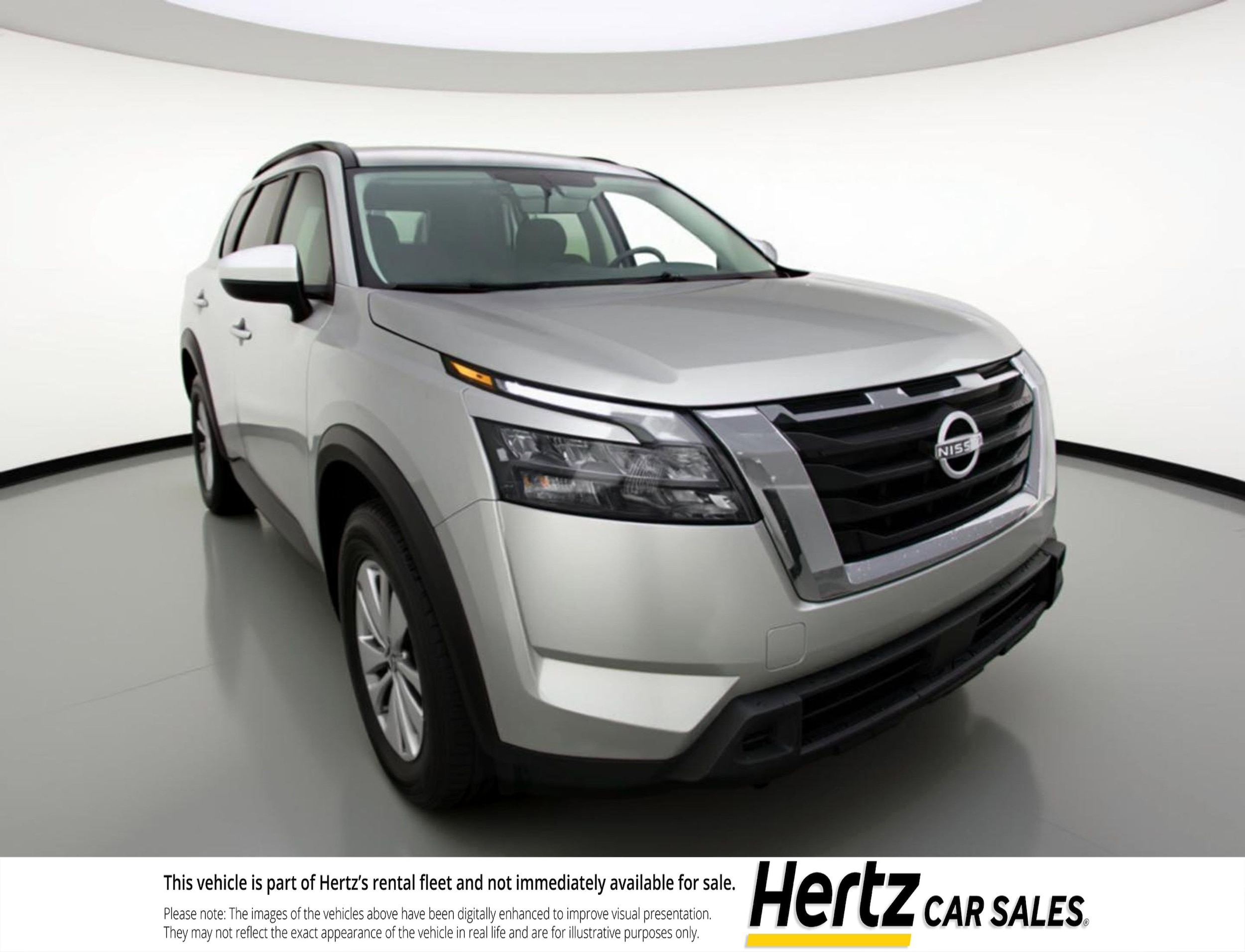 2025 Nissan Pathfinder SV