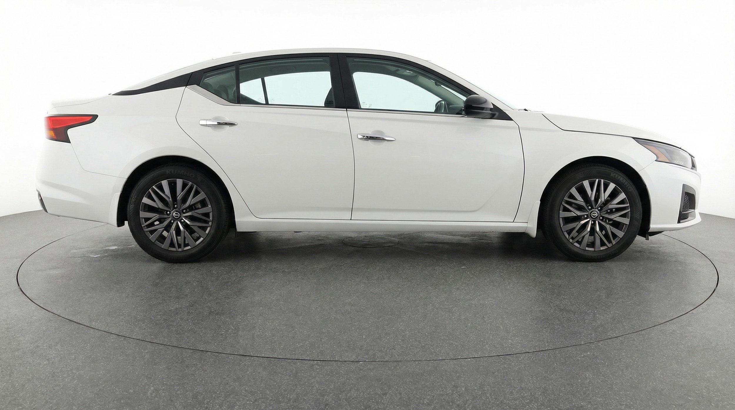 Thumbnail: 2025 Nissan Altima - 8