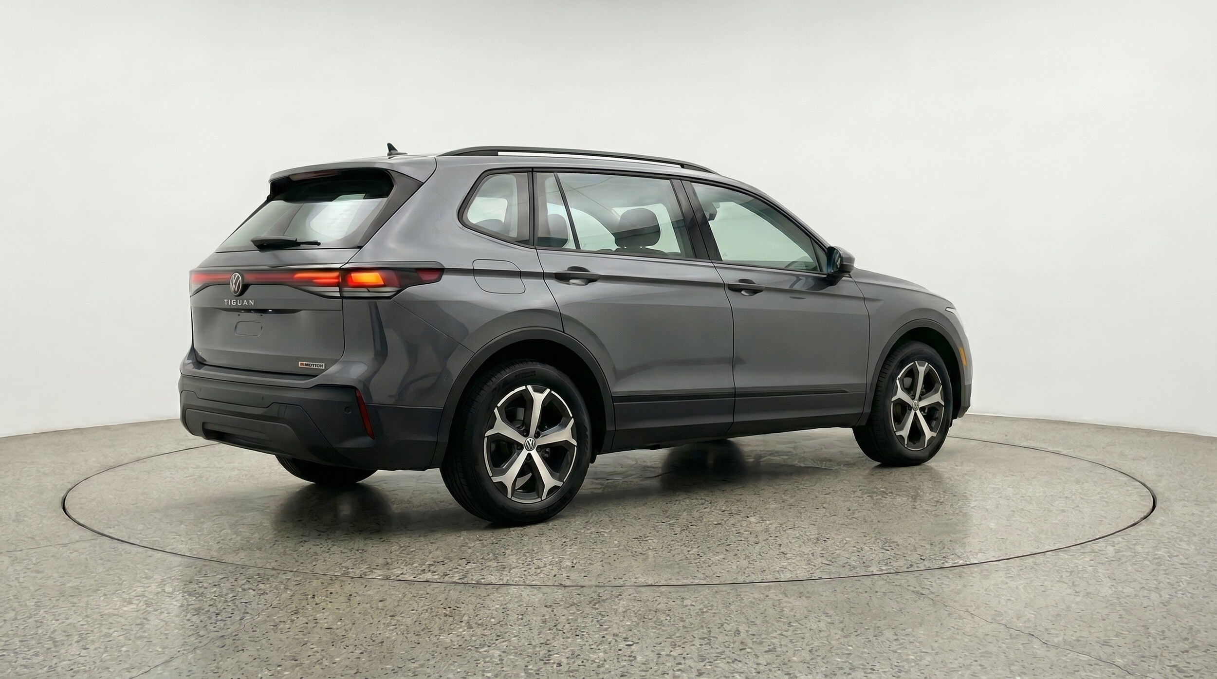 Thumbnail: 2026 Volkswagen Tiguan - 9