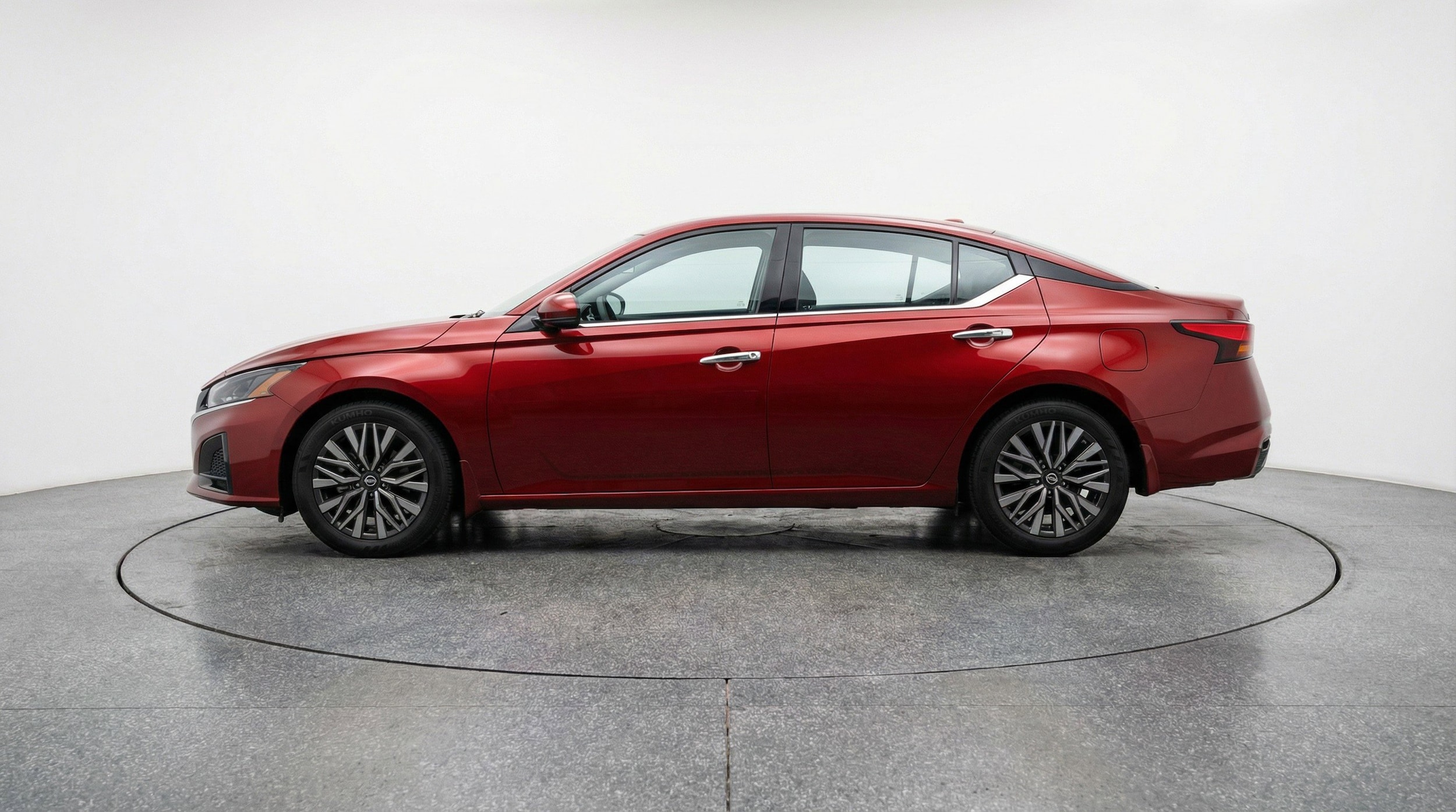 Thumbnail: 2025 Nissan Altima - 5