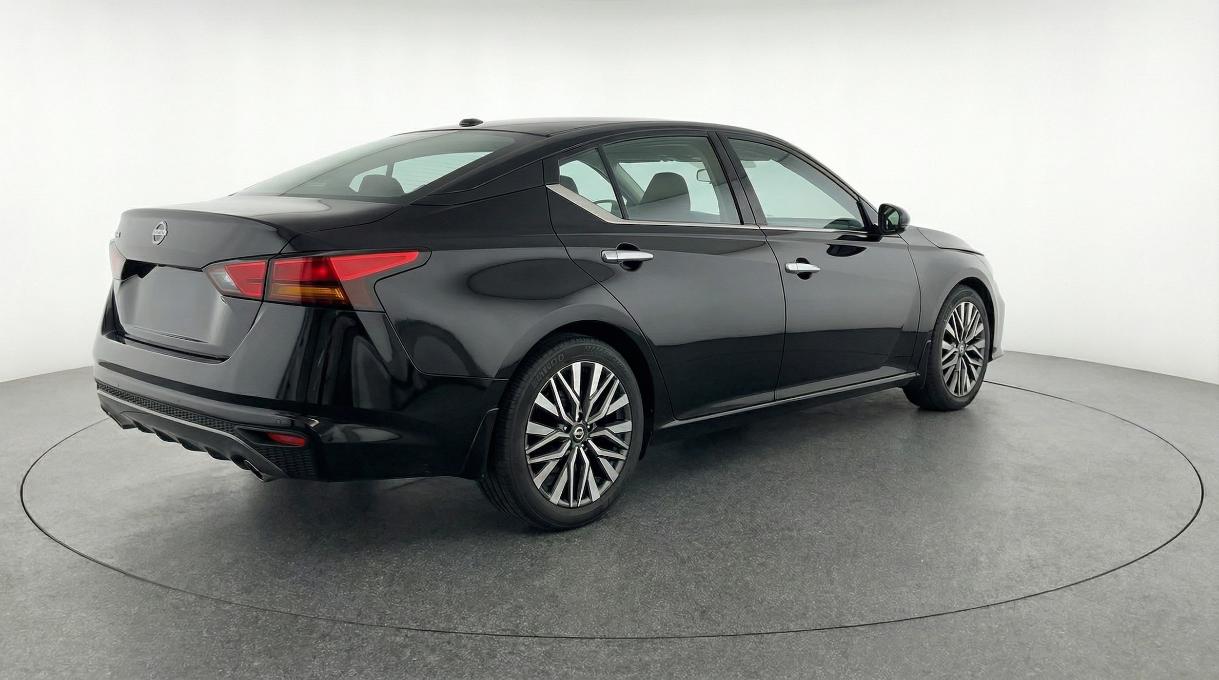 Thumbnail: 2025 Nissan Altima - 7