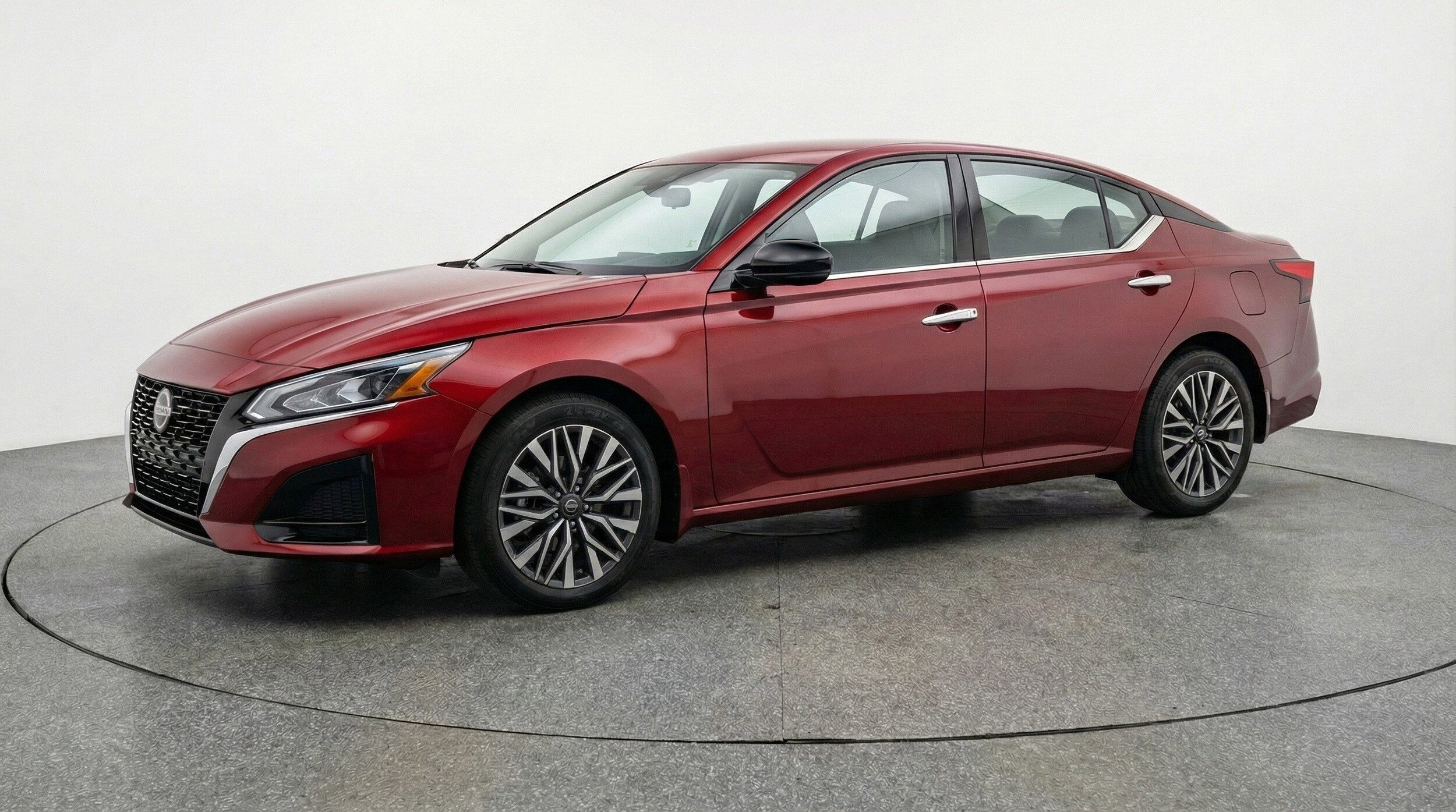 Thumbnail: 2025 Nissan Altima - 3