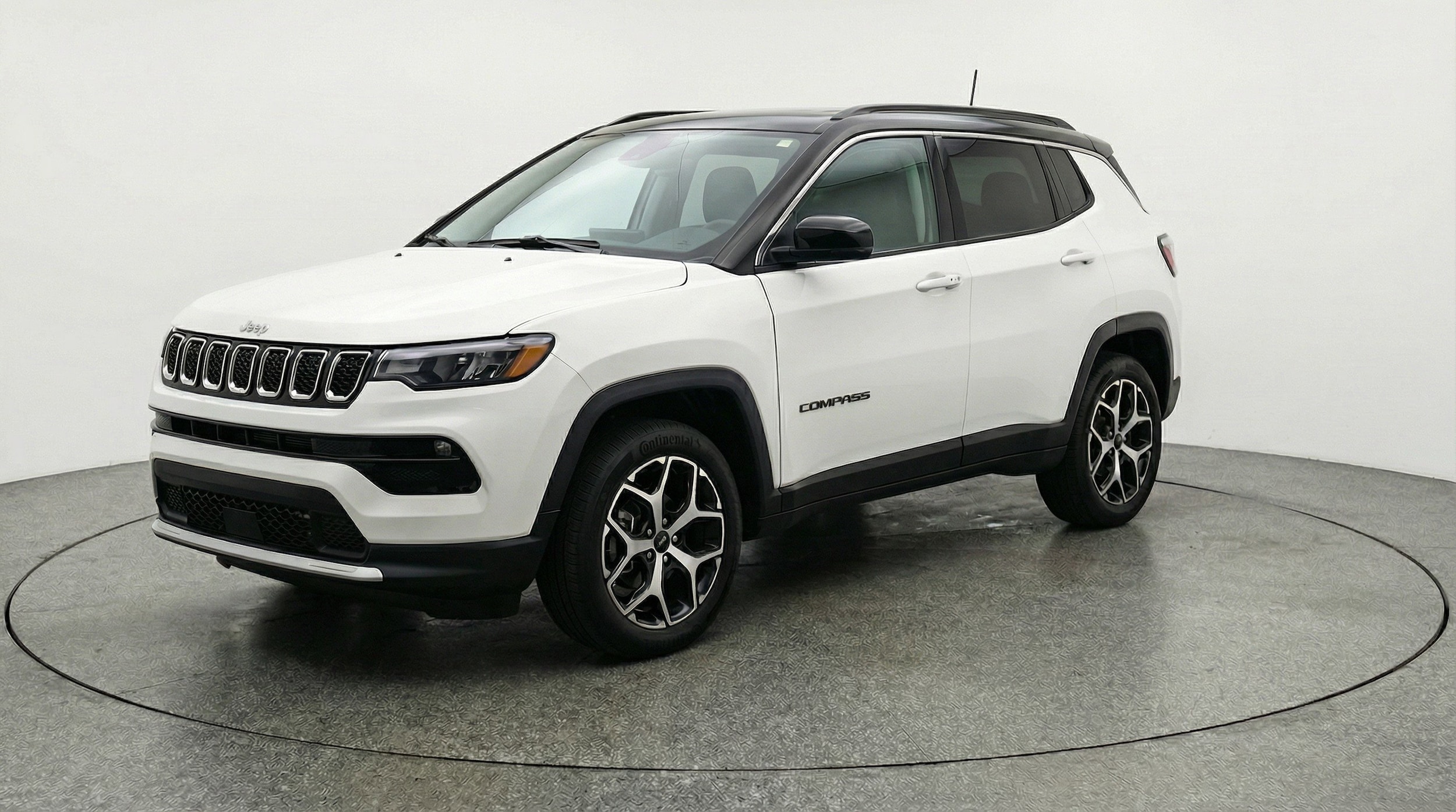 Thumbnail: 2025 Jeep Compass - 3
