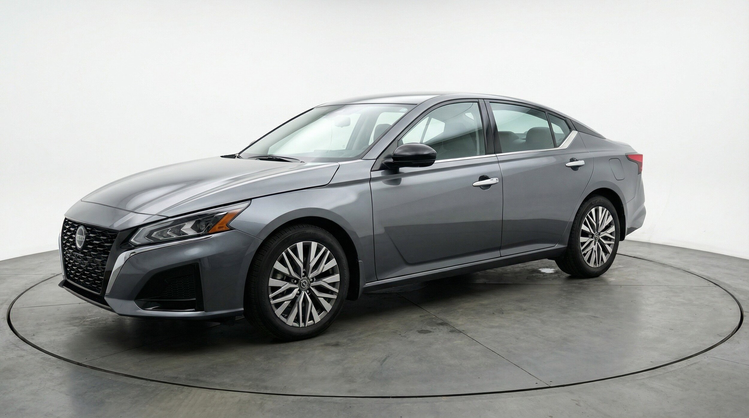 Thumbnail: 2025 Nissan Altima - 3
