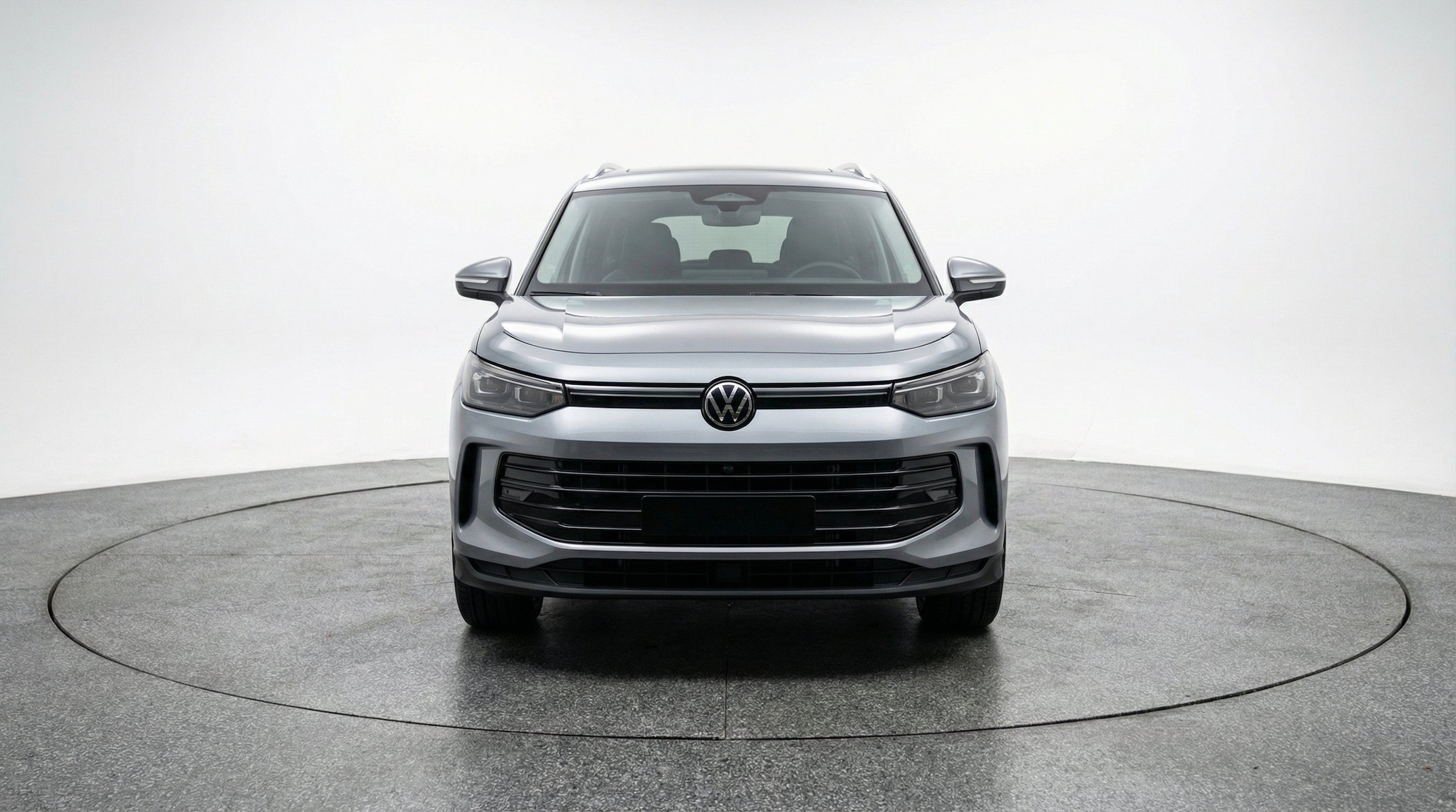Thumbnail: 2026 Volkswagen Tiguan - 2