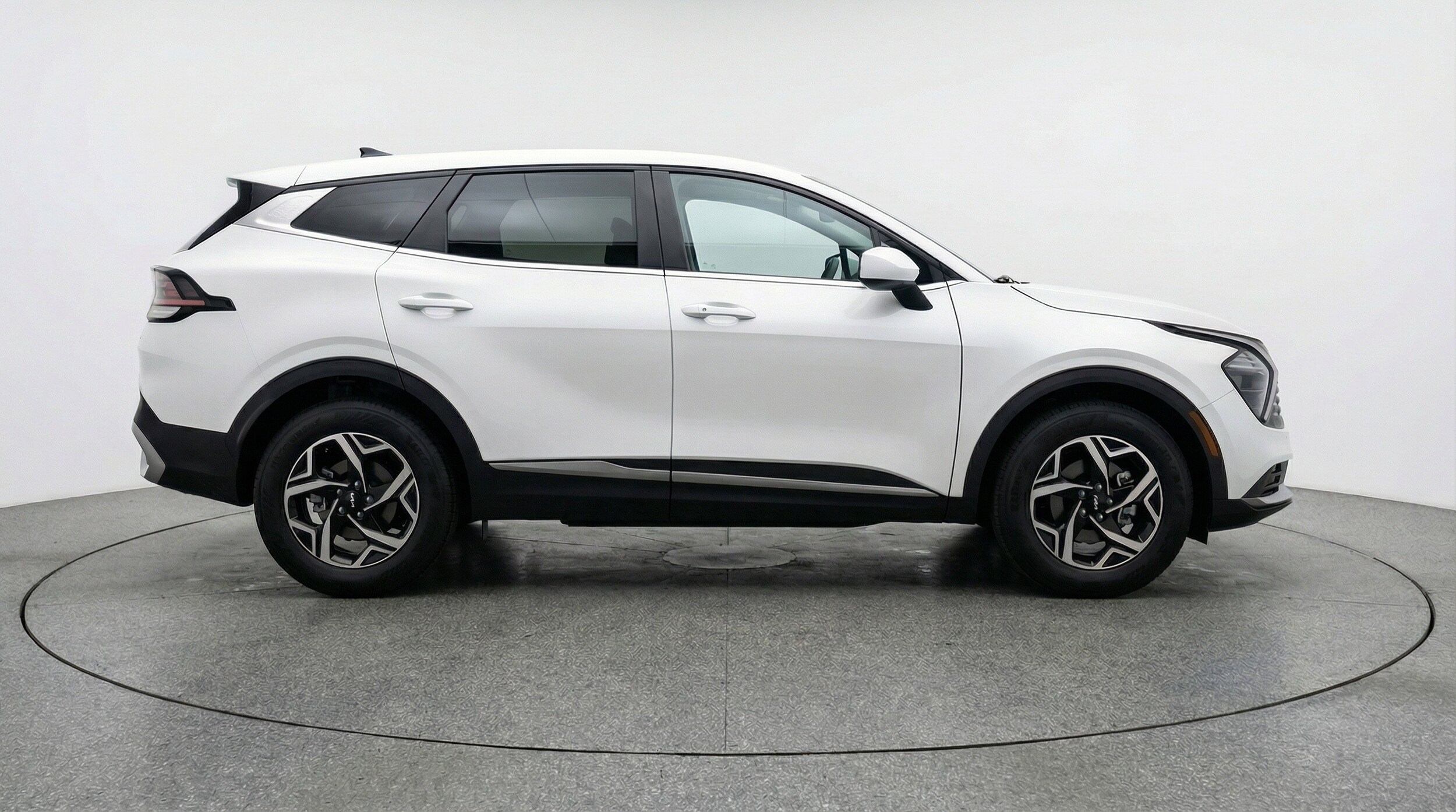 Thumbnail: 2025 Kia Sportage - 11