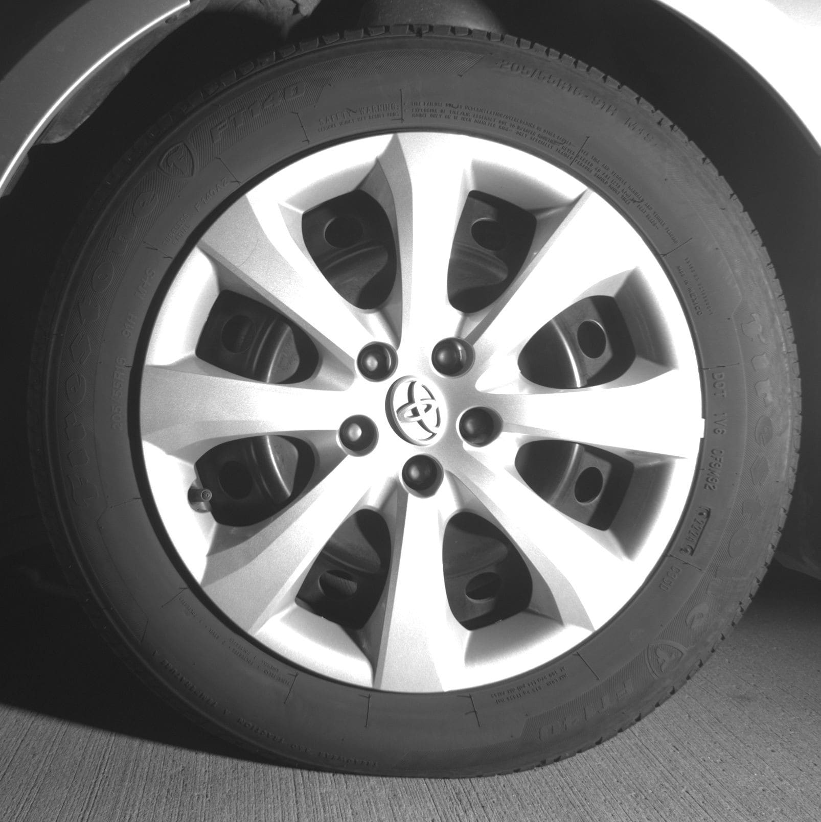 Thumbnail: 2024 Toyota Corolla - 9