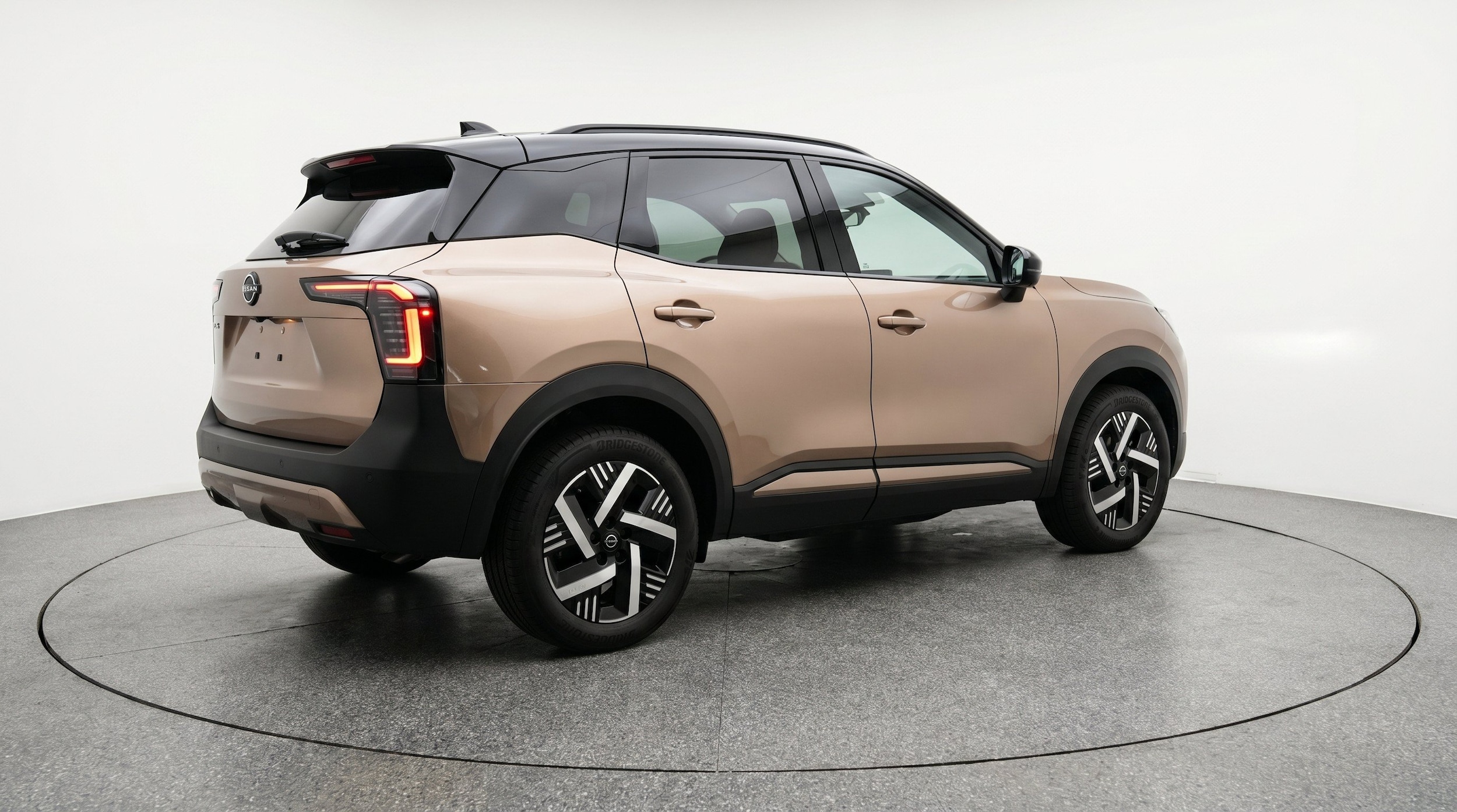 Thumbnail: 2026 Nissan Kicks - 9