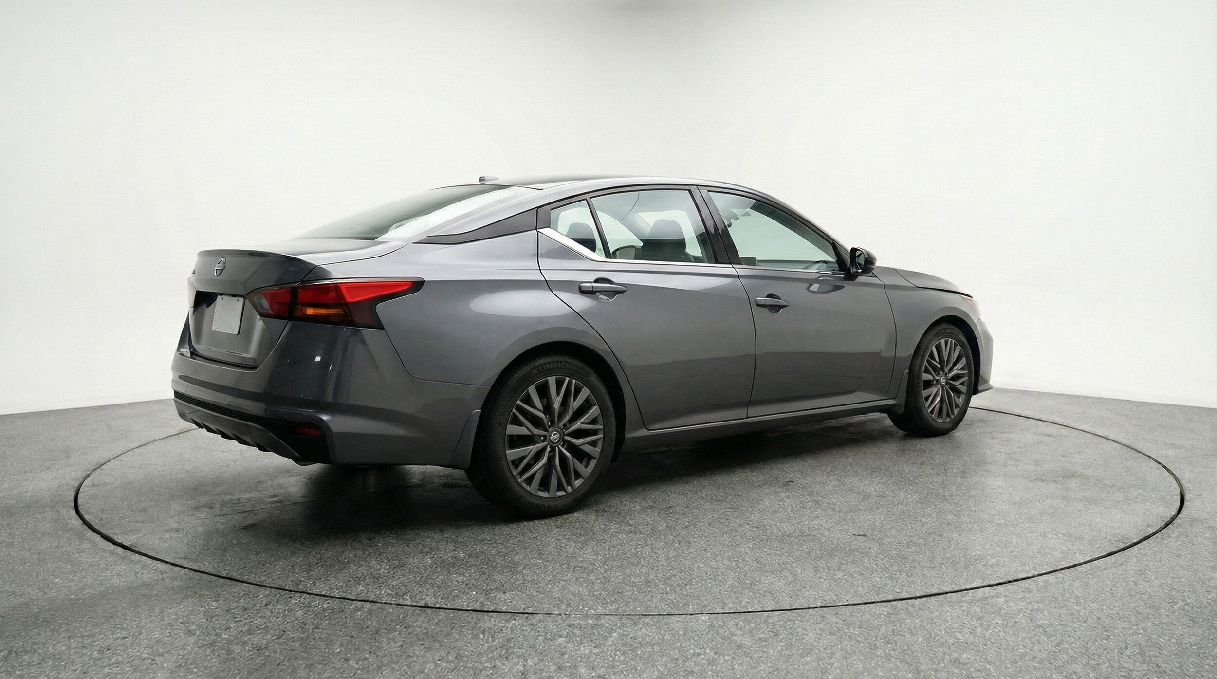 Thumbnail: 2025 Nissan Altima - 9