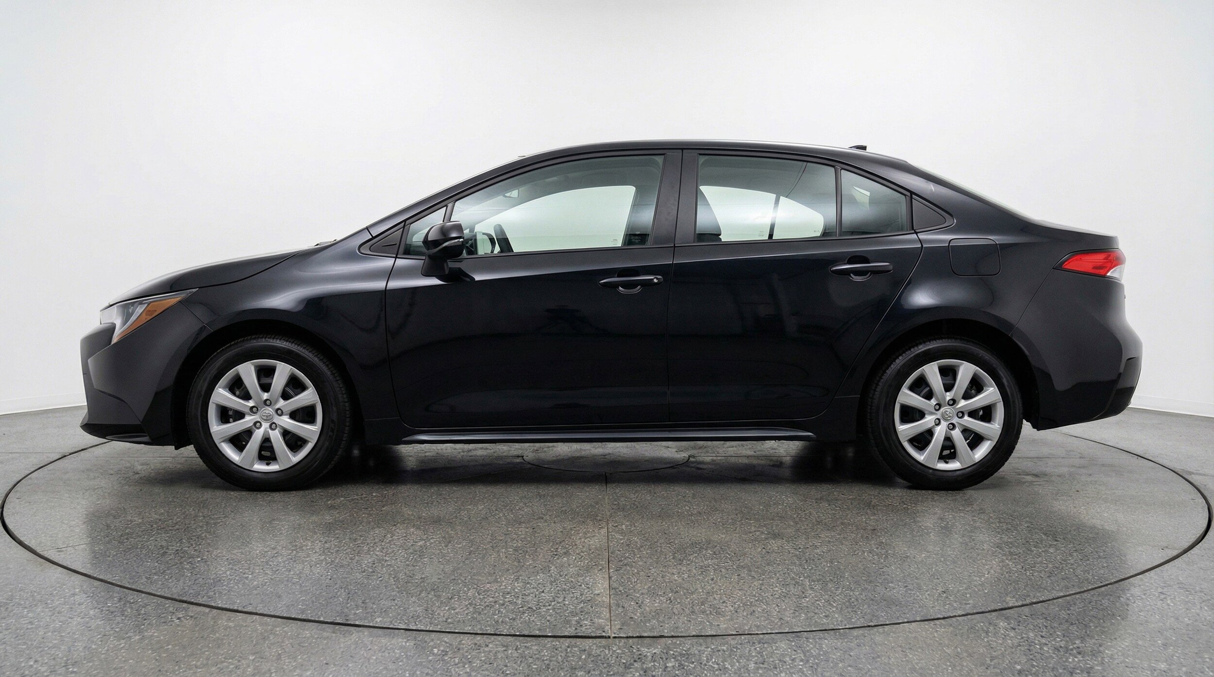 Thumbnail: 2025 Toyota Corolla - 5