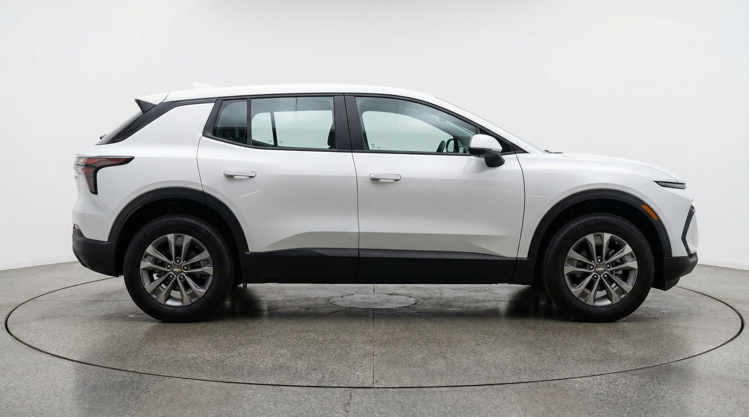 Thumbnail: 2025 Chevrolet Equinox - 8