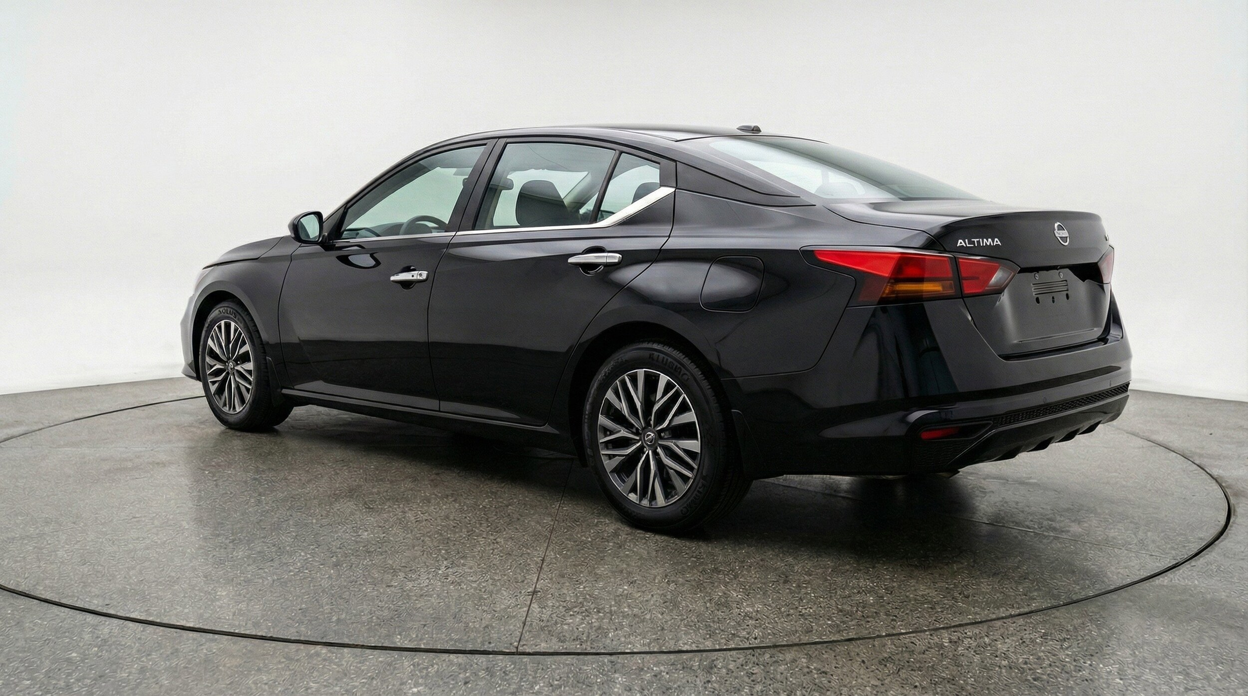 Thumbnail: 2025 Nissan Altima - 6