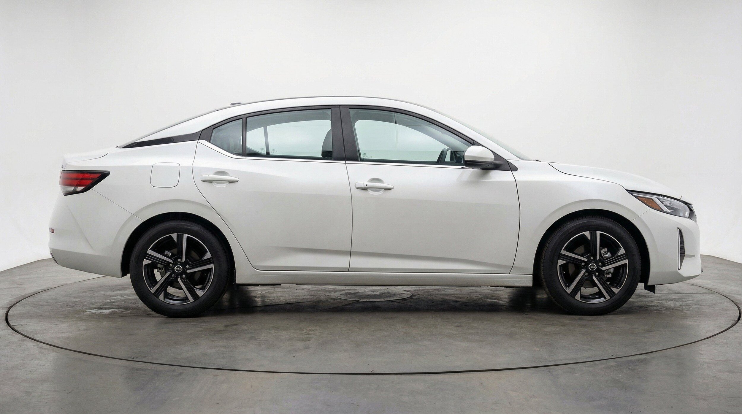 Thumbnail: 2025 Nissan Sentra - 11