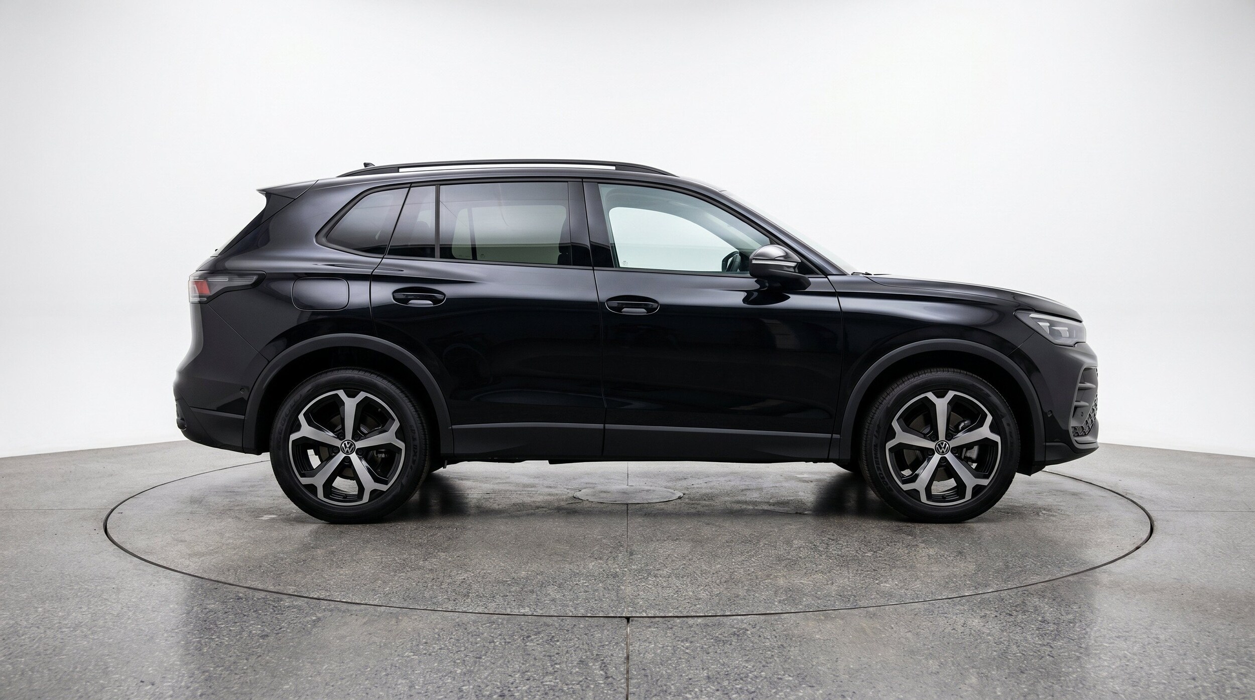 Thumbnail: 2026 Volkswagen Tiguan - 11