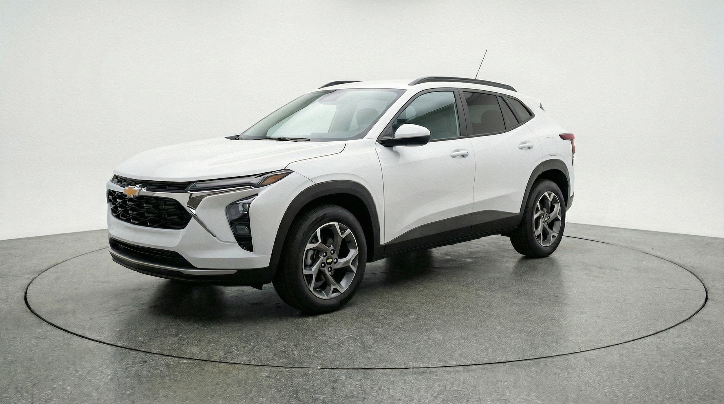 Thumbnail: 2025 Chevrolet Trax - 3