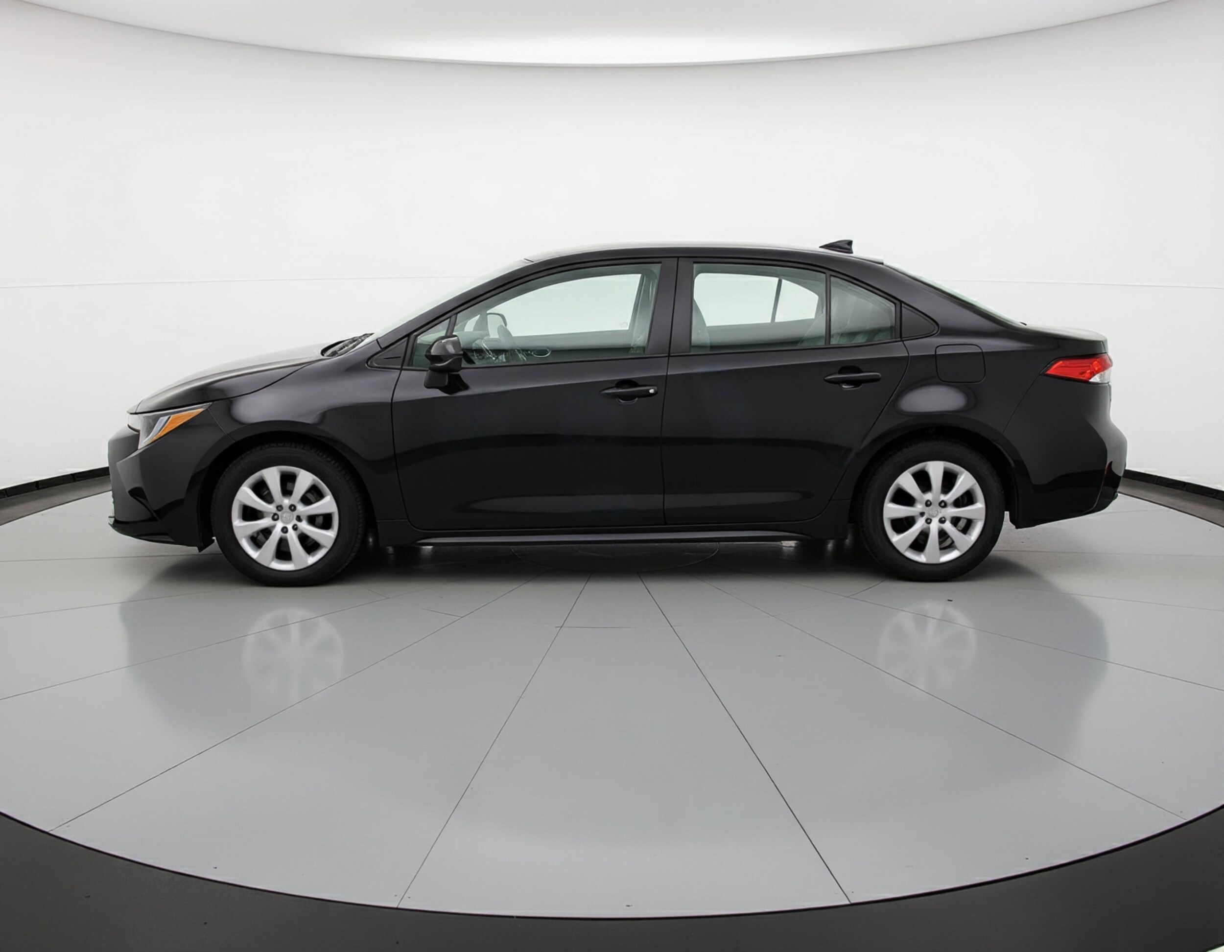 Thumbnail: 2025 Toyota Corolla - 5