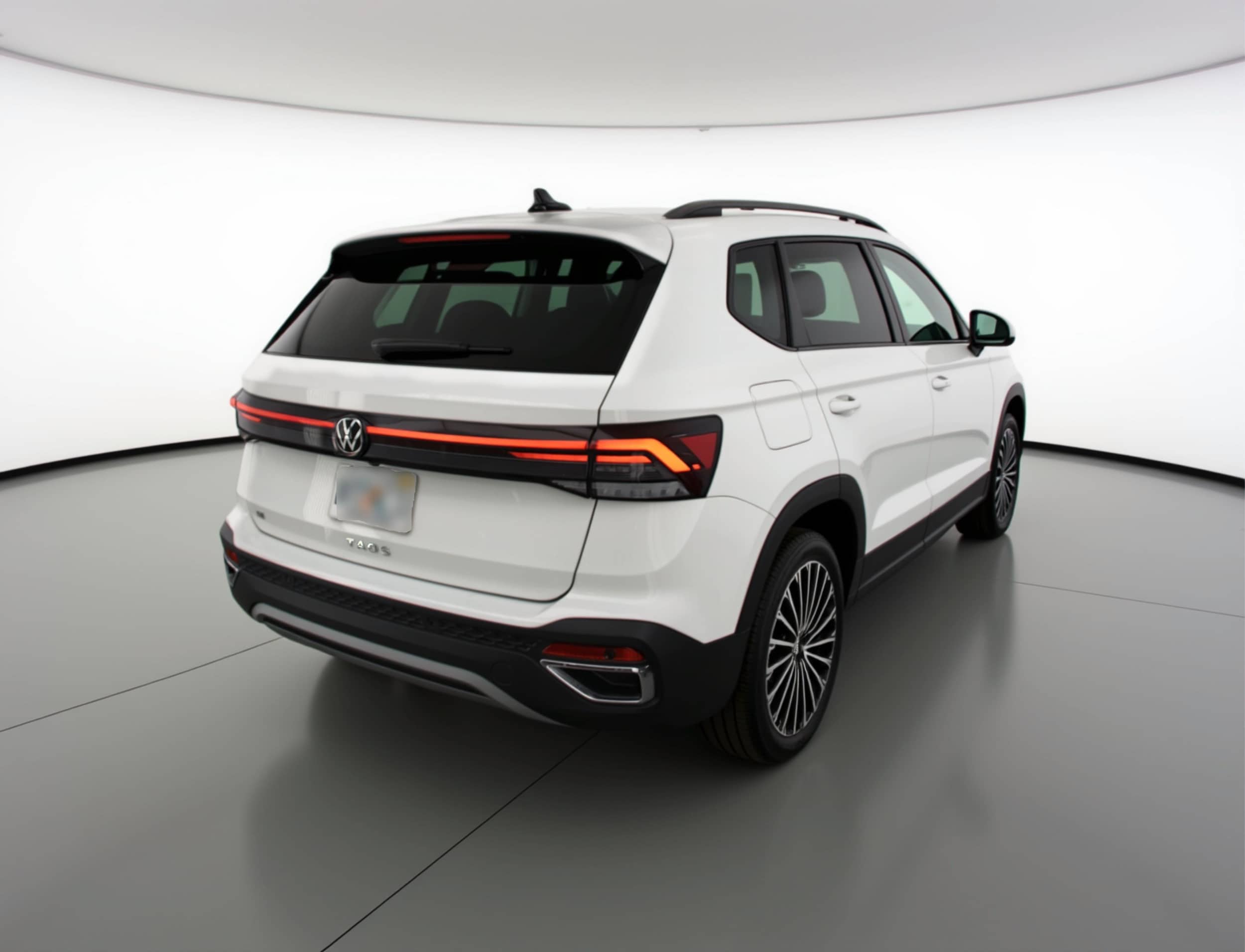 Thumbnail: 2025 Volkswagen Taos - 7