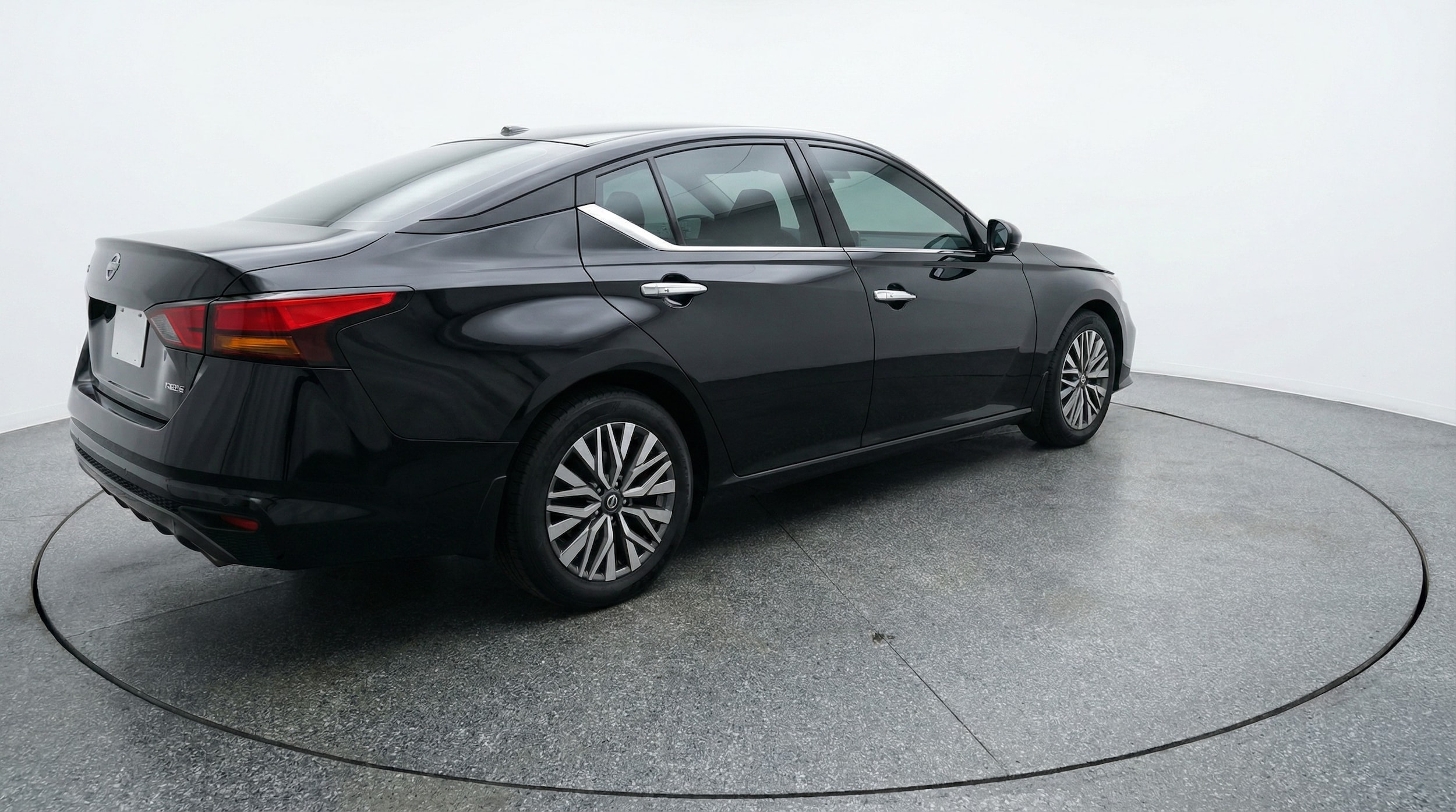 Thumbnail: 2025 Nissan Altima - 7