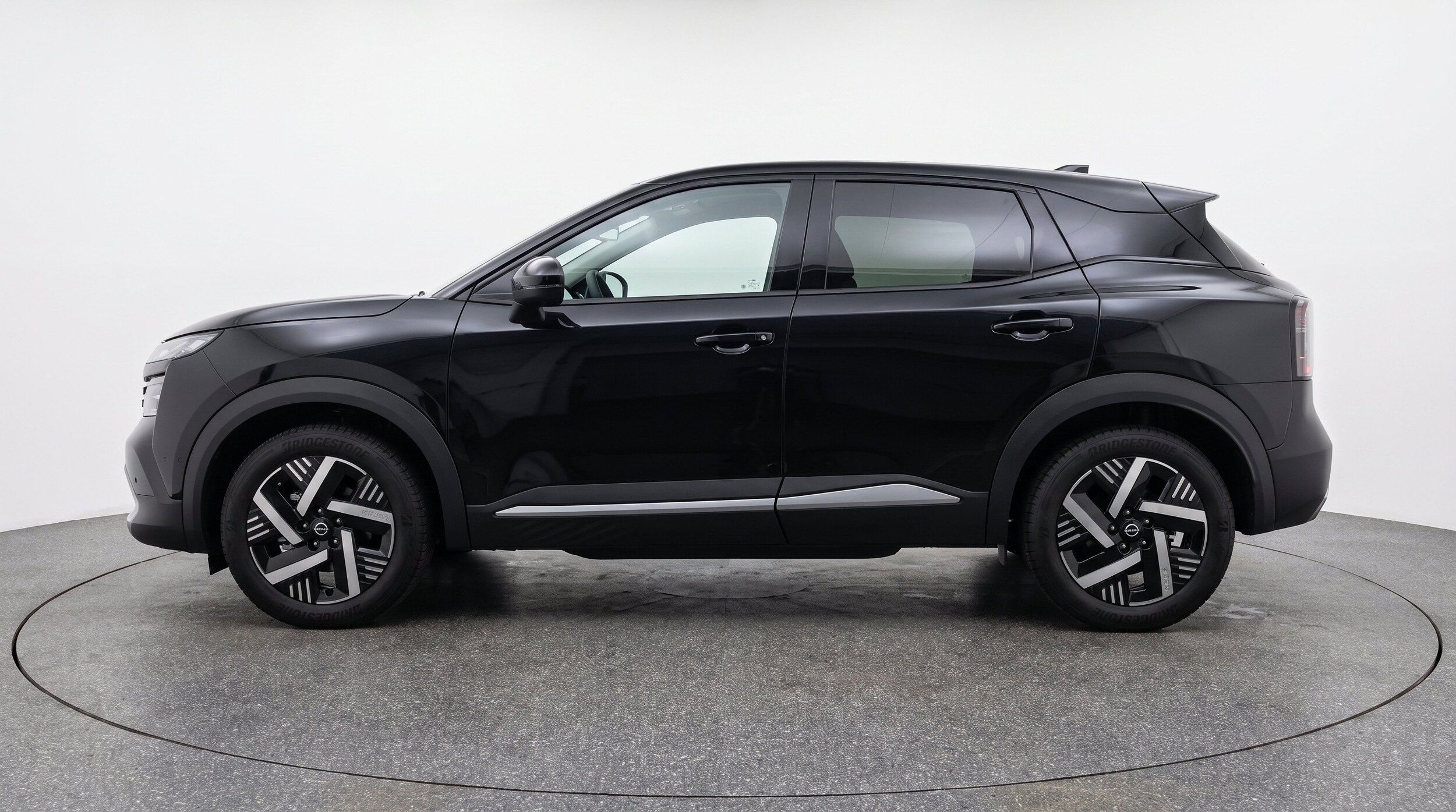 Thumbnail: 2026 Nissan Kicks - 5