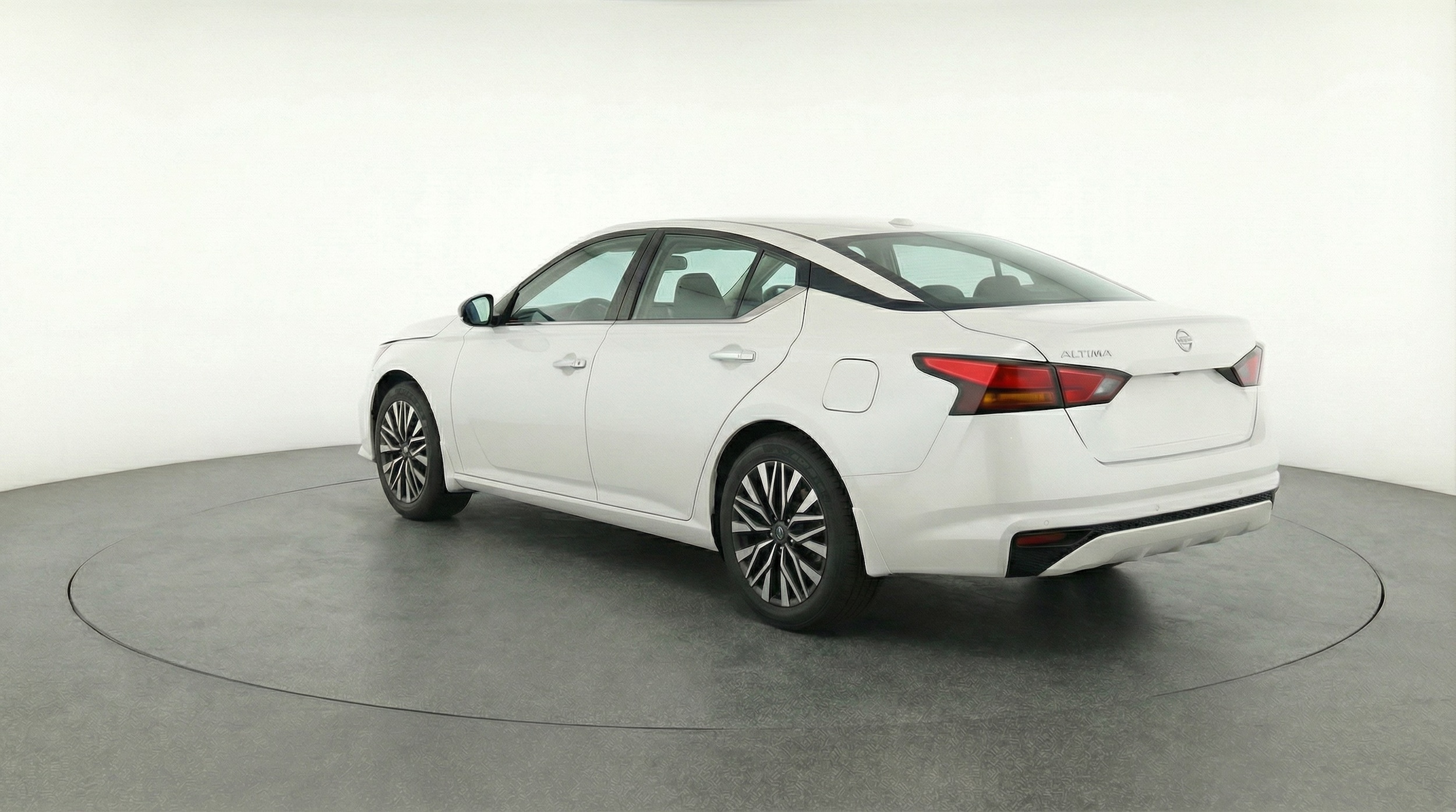 Thumbnail: 2025 Nissan Altima - 5