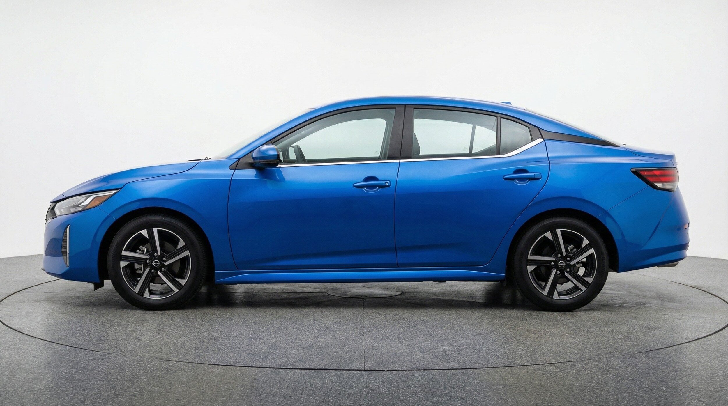 Thumbnail: 2025 Nissan Sentra - 4