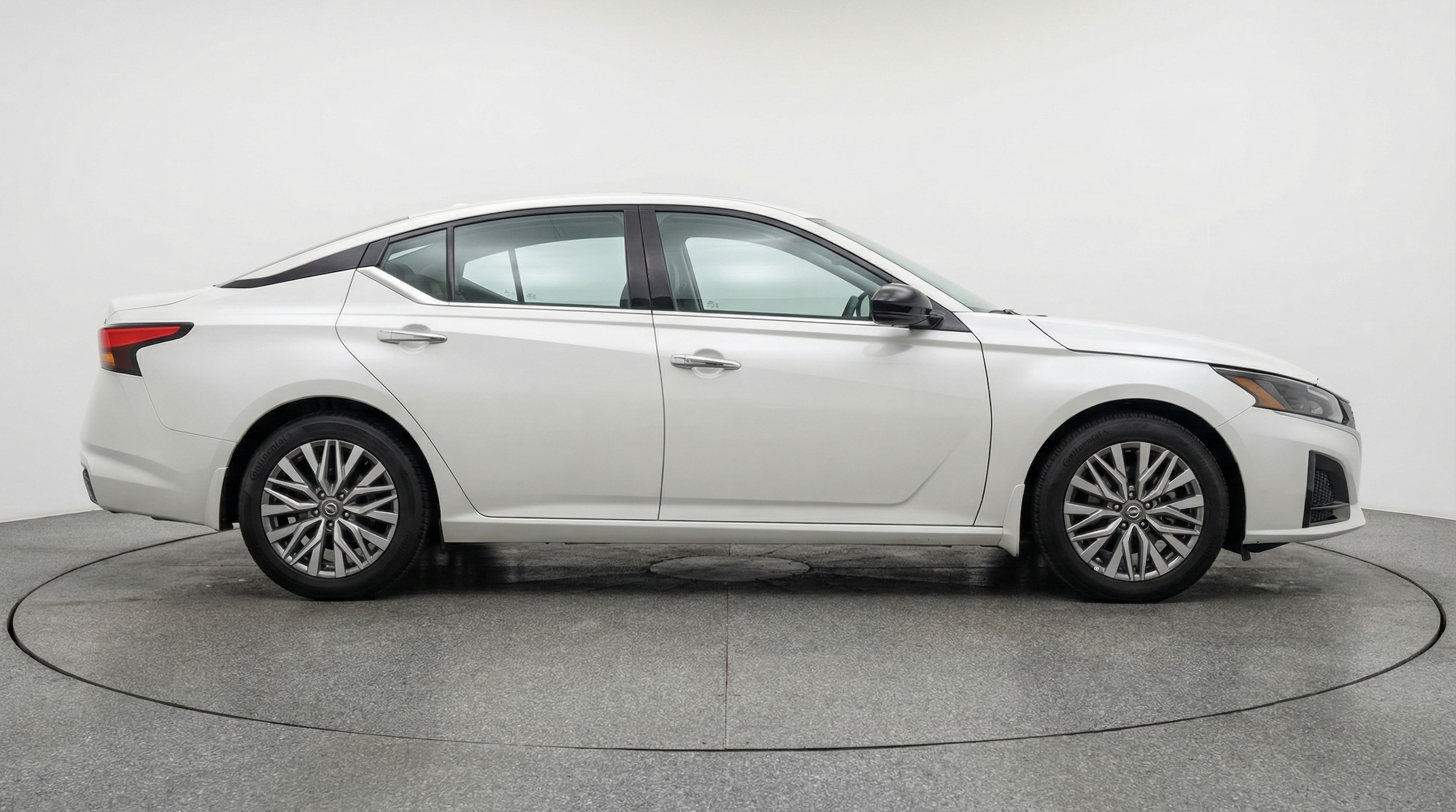 Thumbnail: 2025 Nissan Altima - 8