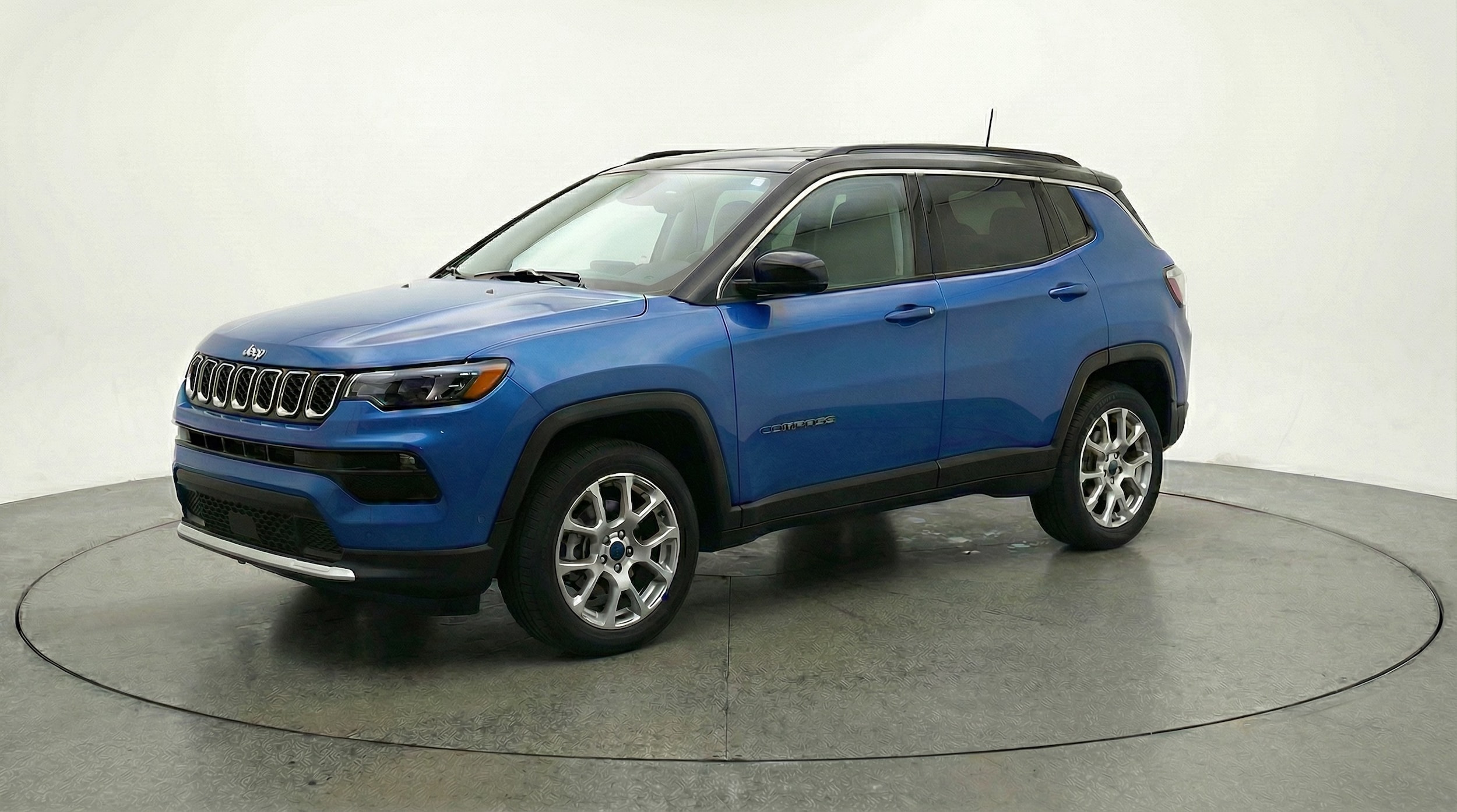 Thumbnail: 2025 Jeep Compass - 3