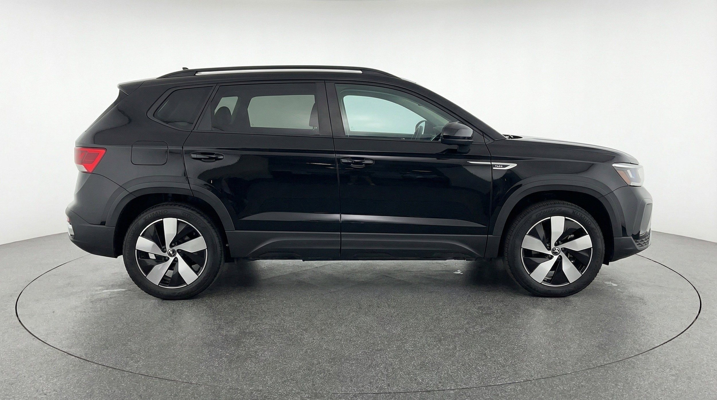 Thumbnail: 2025 Volkswagen Taos - 11