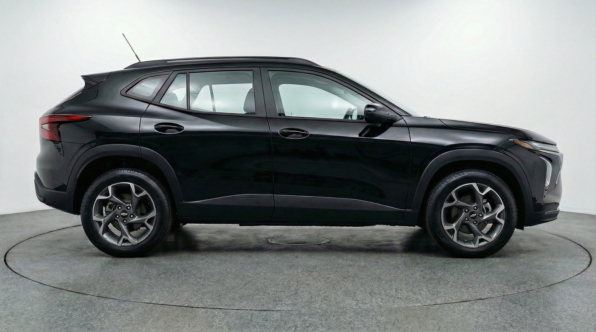 Thumbnail: 2025 Chevrolet Trax - 11