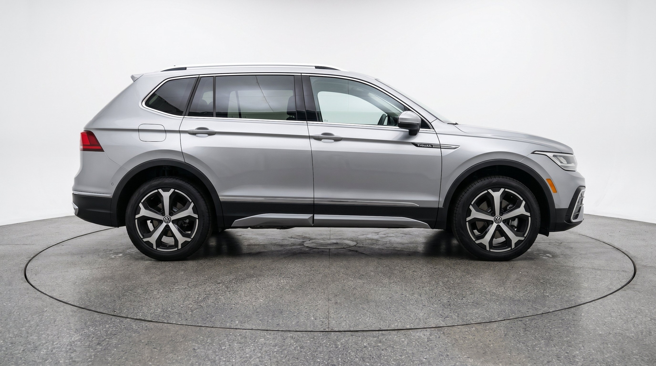 Thumbnail: 2026 Volkswagen Tiguan - 11