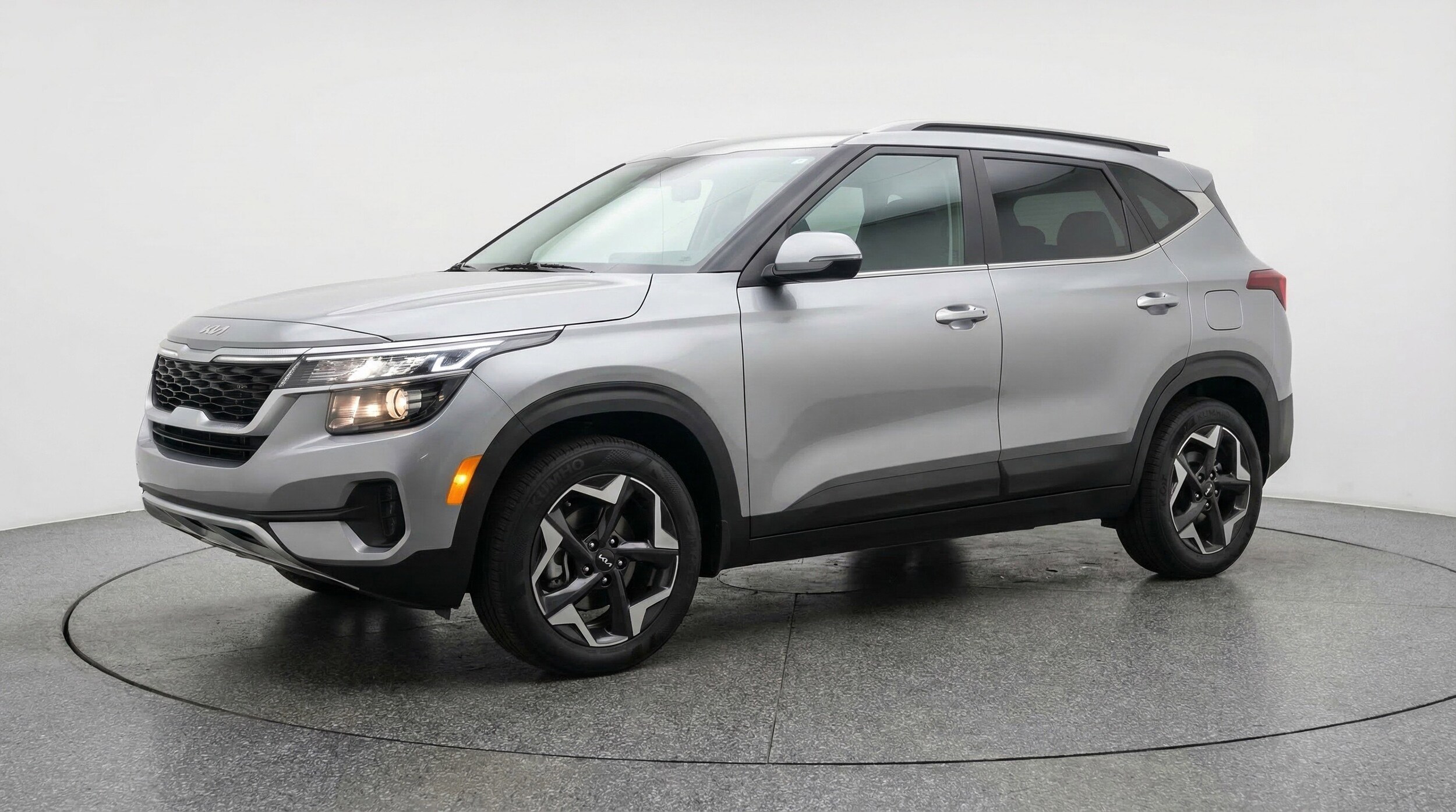 Thumbnail: 2025 Kia Seltos - 3