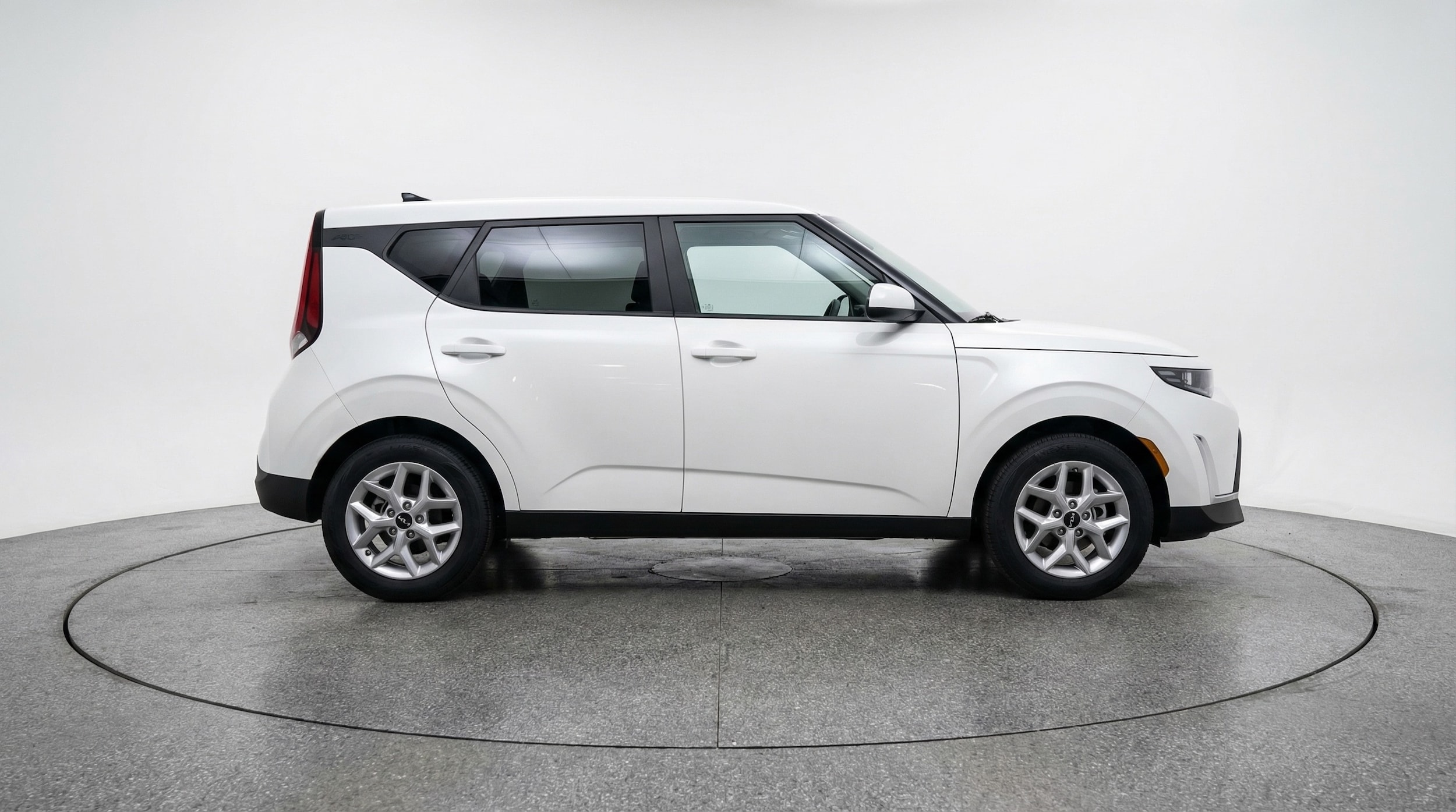 Thumbnail: 2025 Kia Soul - 8