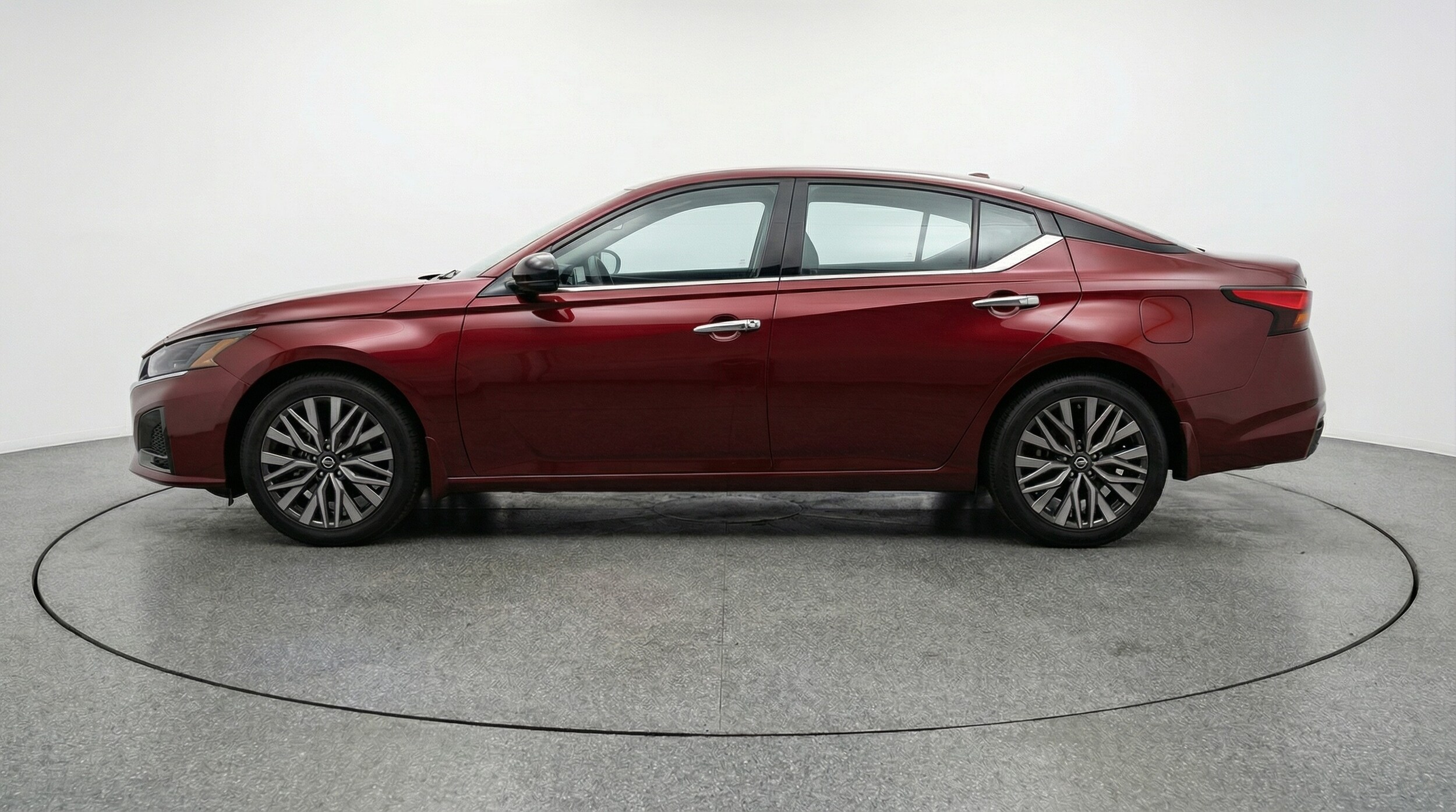 Thumbnail: 2025 Nissan Altima - 4