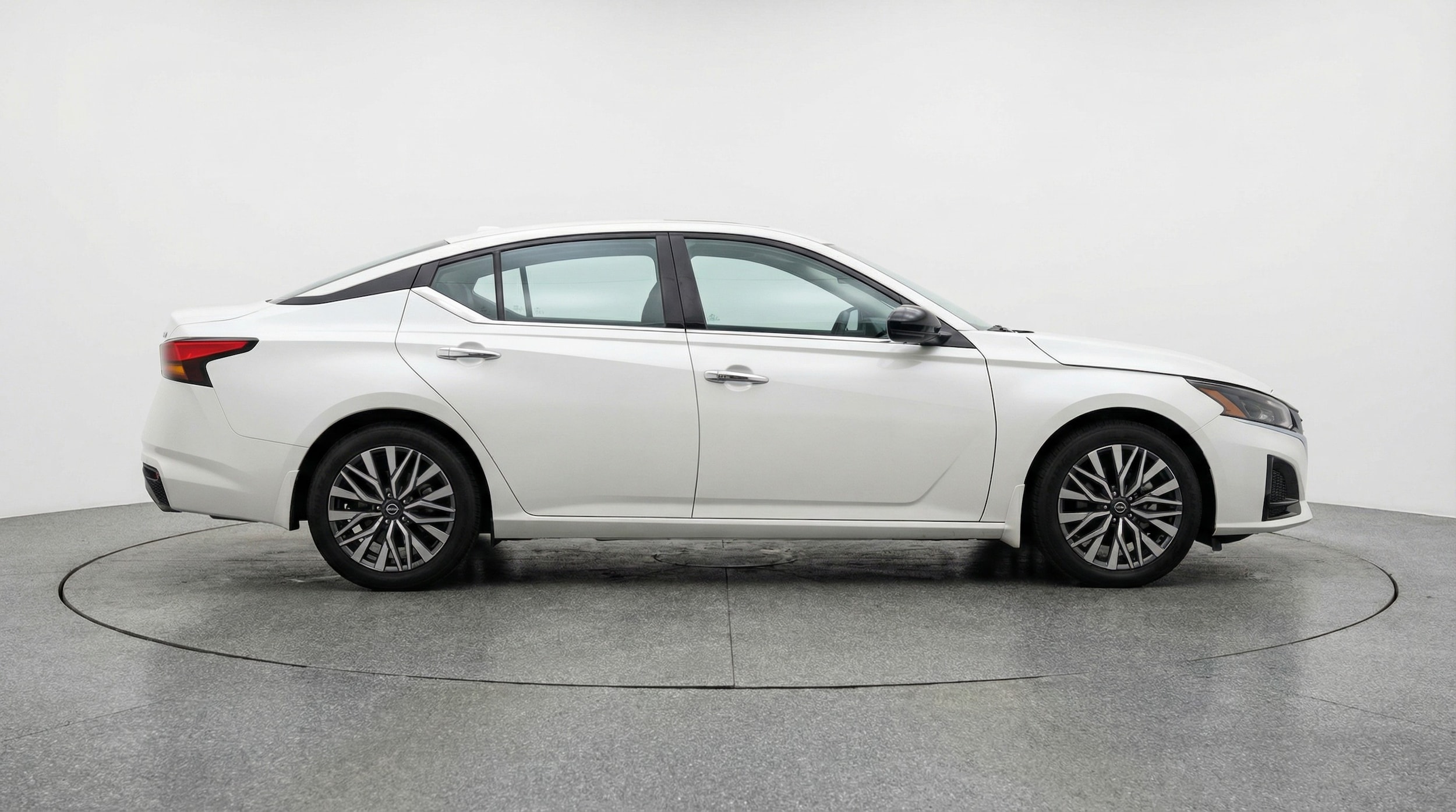 Thumbnail: 2025 Nissan Altima - 8