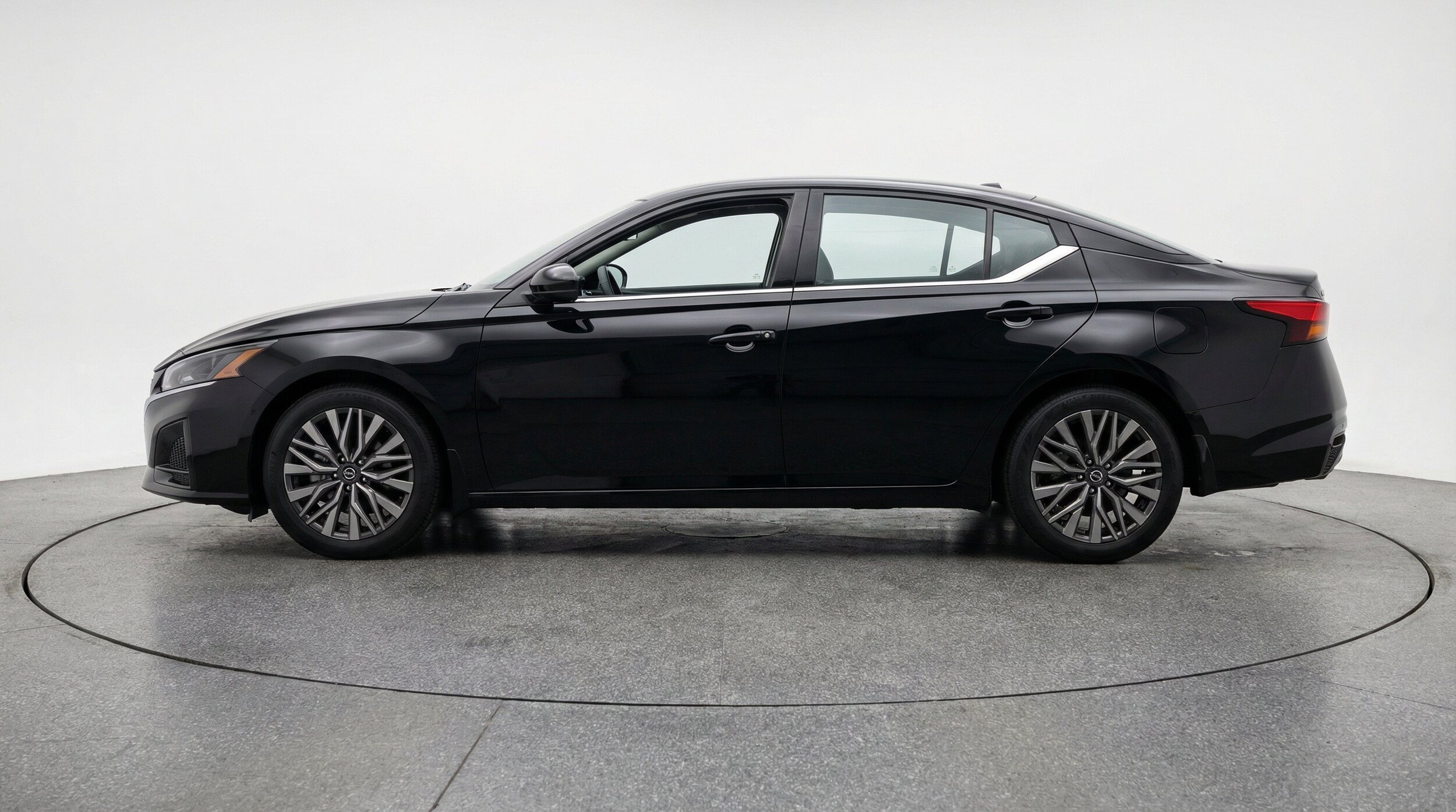 Thumbnail: 2026 Nissan Altima - 5