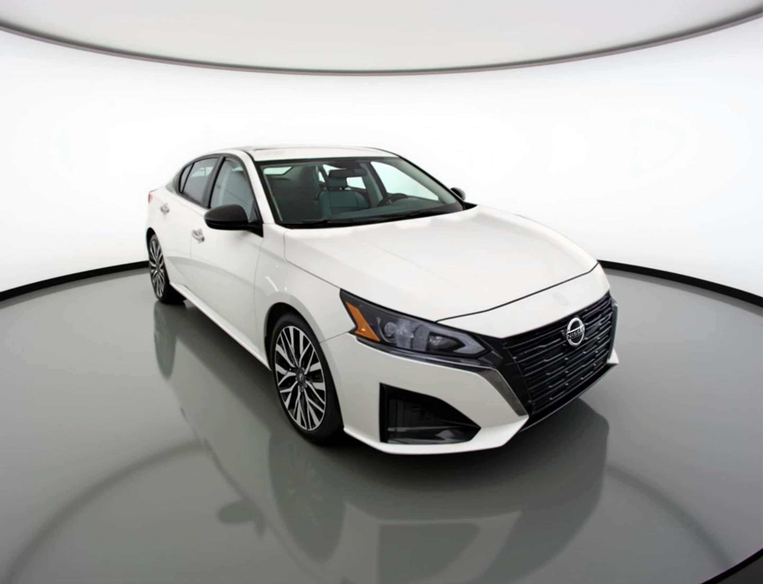 Thumbnail: 2025 Nissan Altima - 1